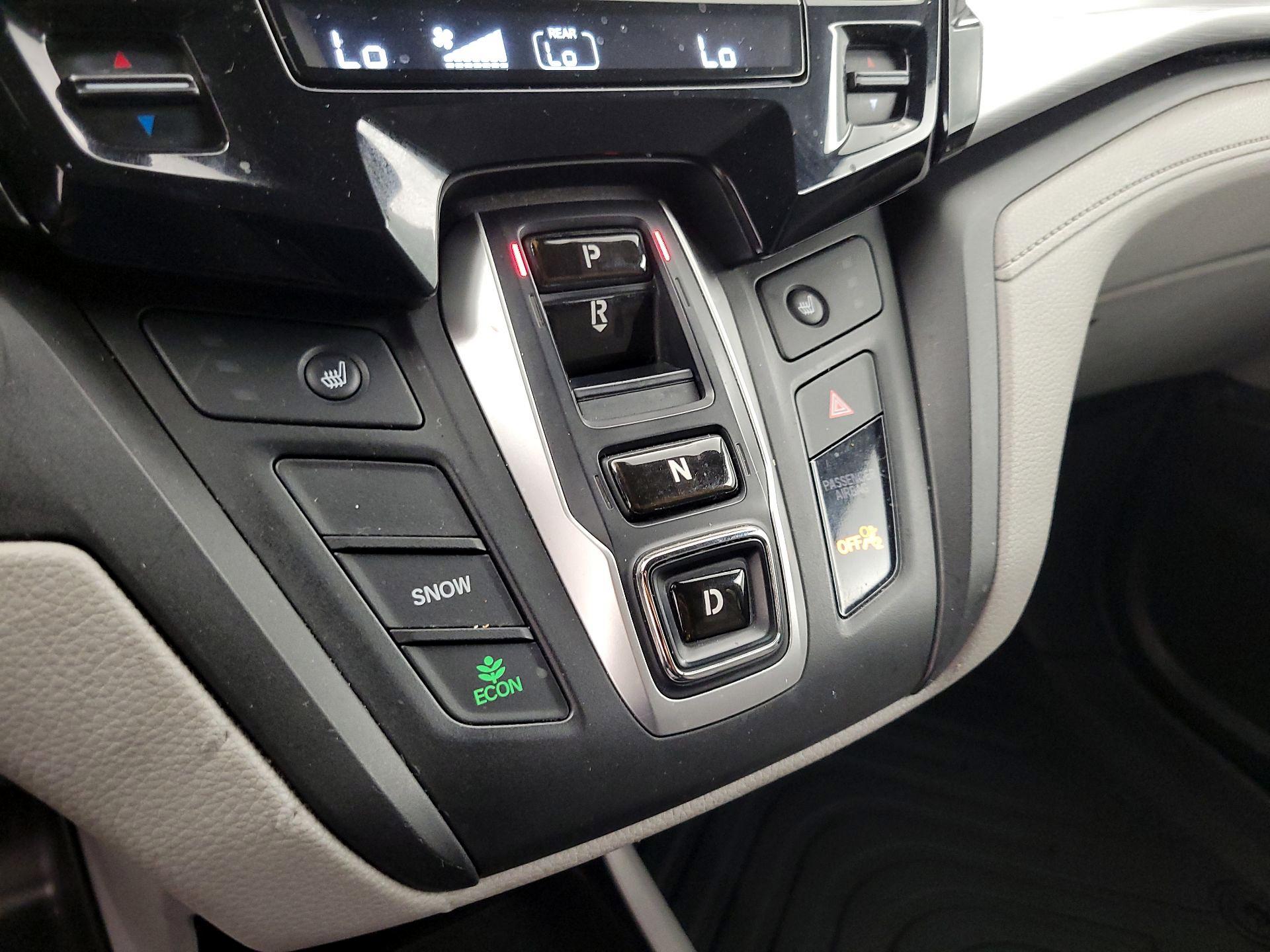 Thumbnail: 2019 Honda Odyssey - 17