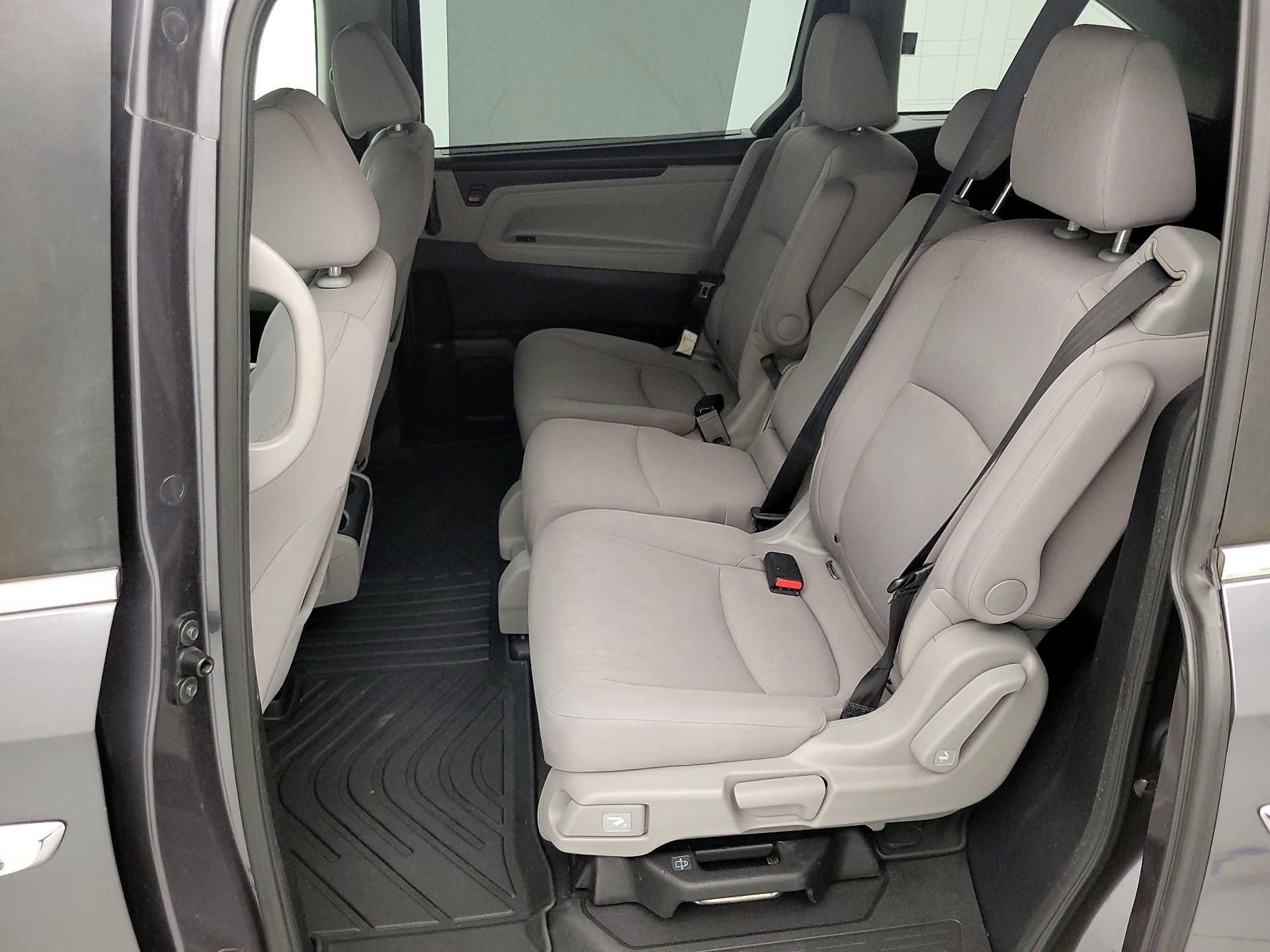 Thumbnail: 2019 Honda Odyssey - 18