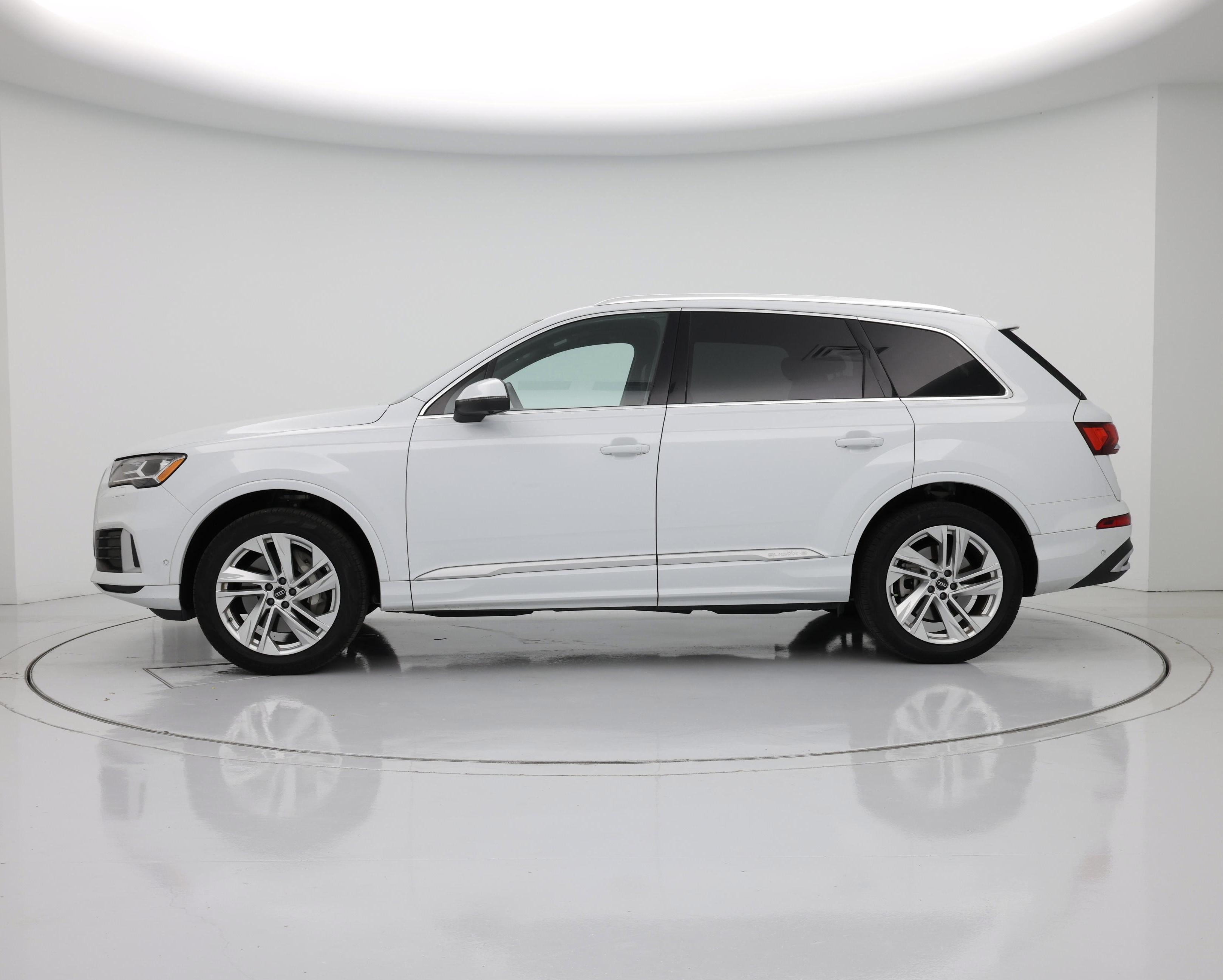 Thumbnail: 2021 Audi Q7 - 3