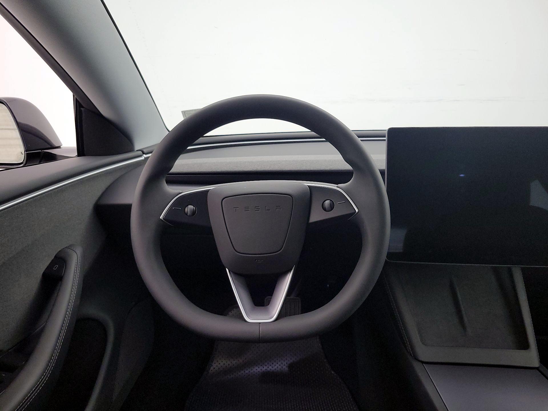 Thumbnail: 2025 Tesla Model 3 - 10