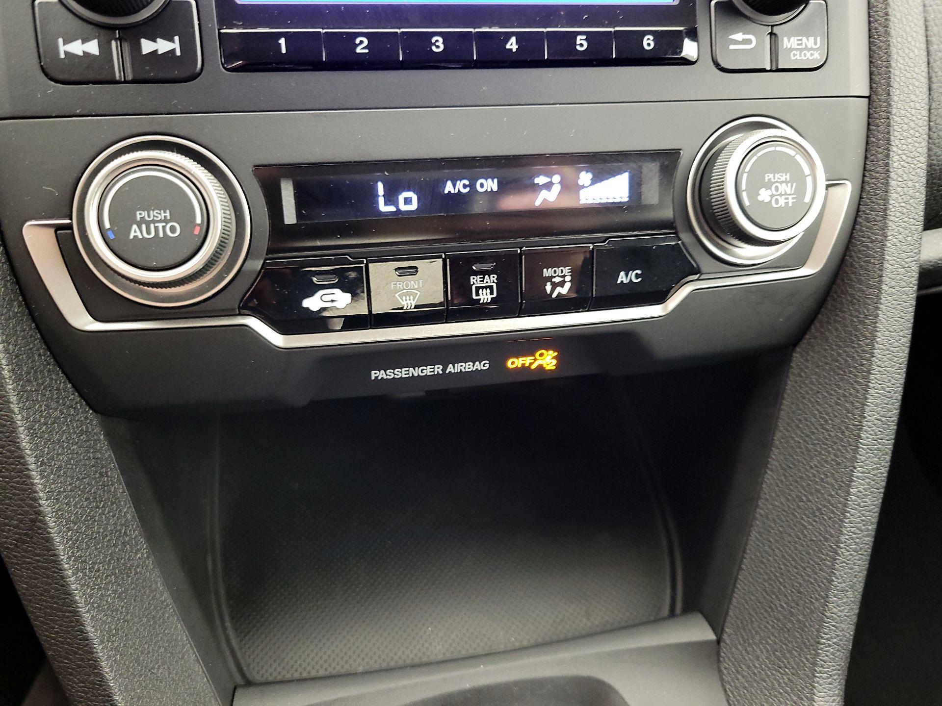 Thumbnail: 2016 Honda Civic - 16