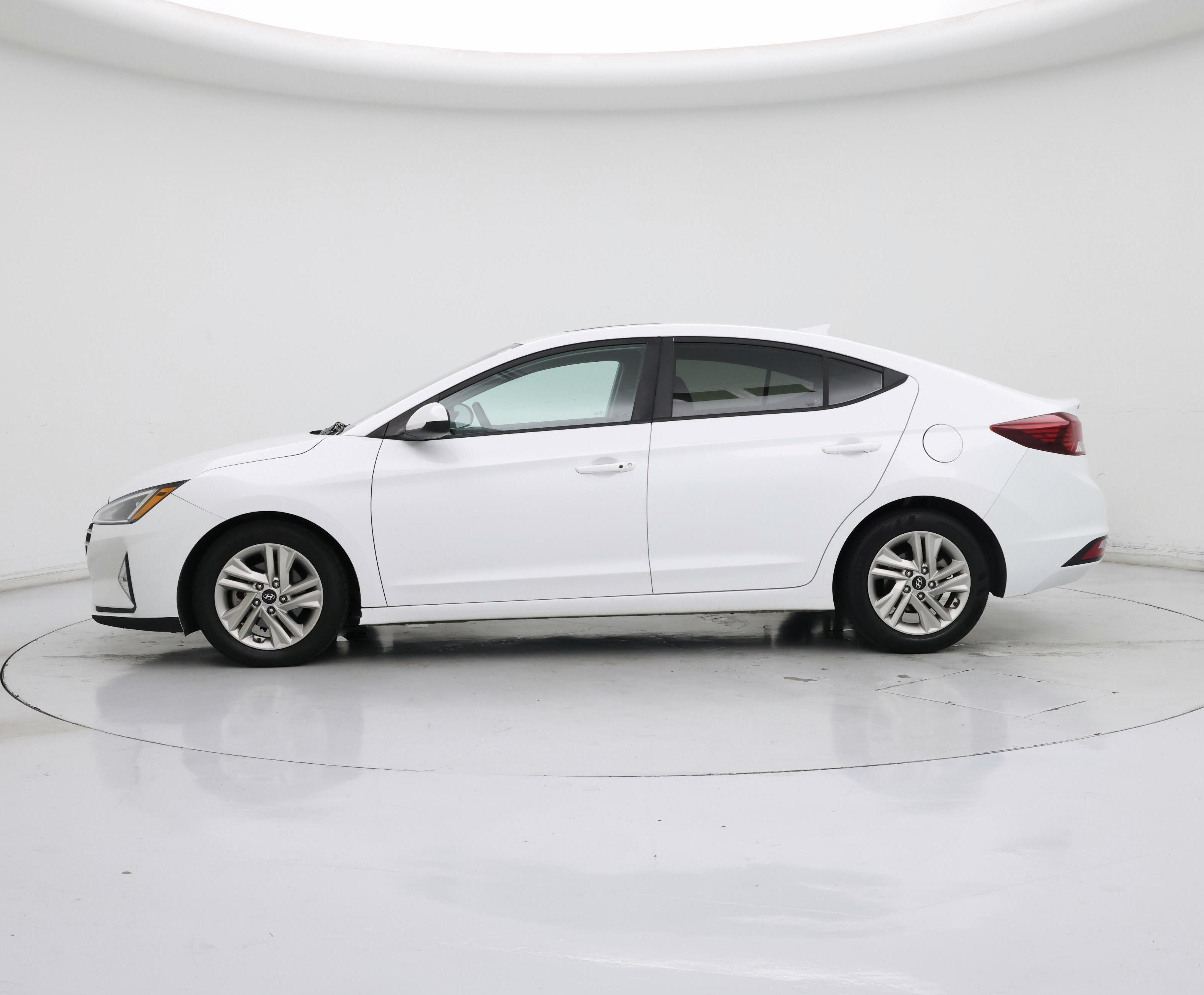 Thumbnail: 2020 Hyundai Elantra - 3