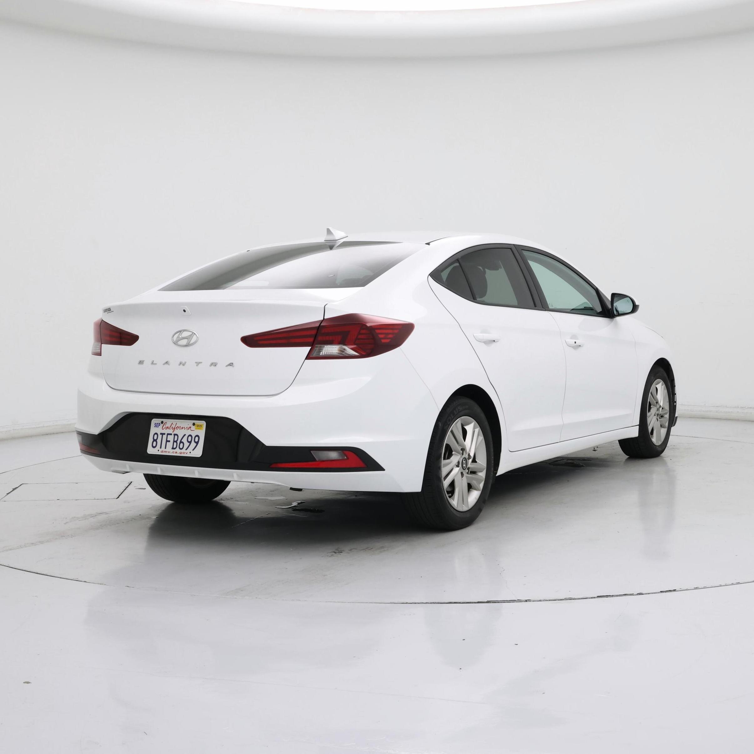 Thumbnail: 2020 Hyundai Elantra - 8
