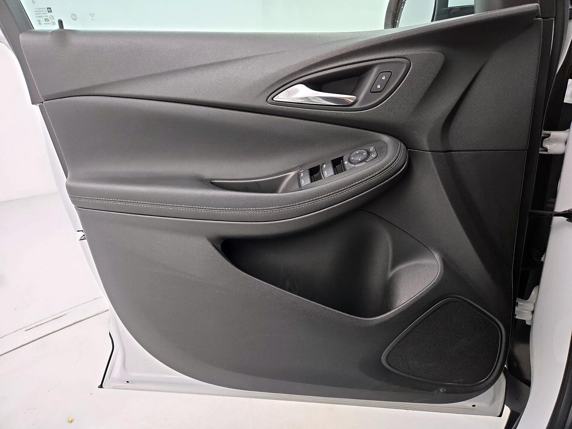 Thumbnail: 2021 Buick Encore GX - 12