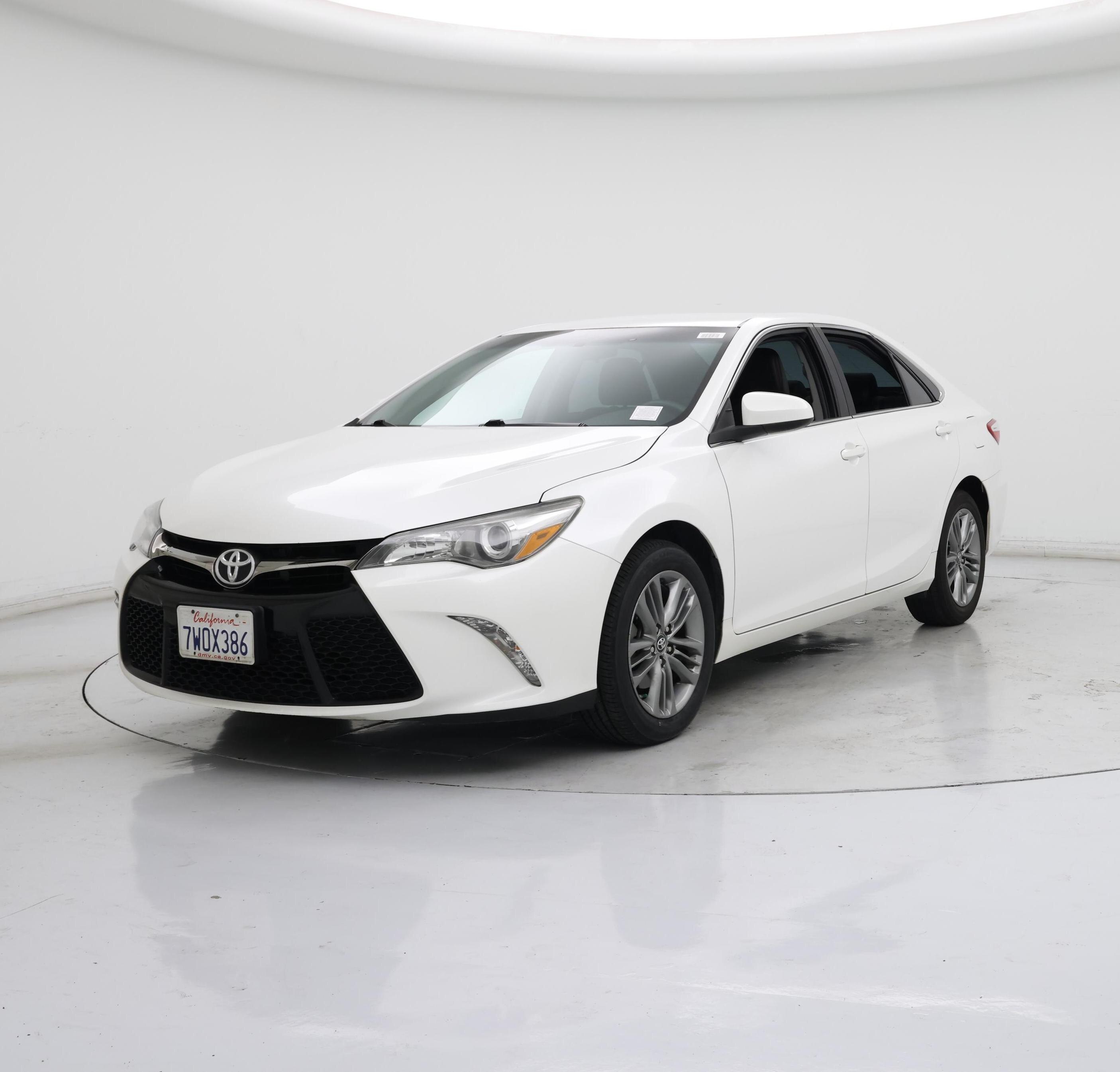 Thumbnail: 2017 Toyota Camry - 4