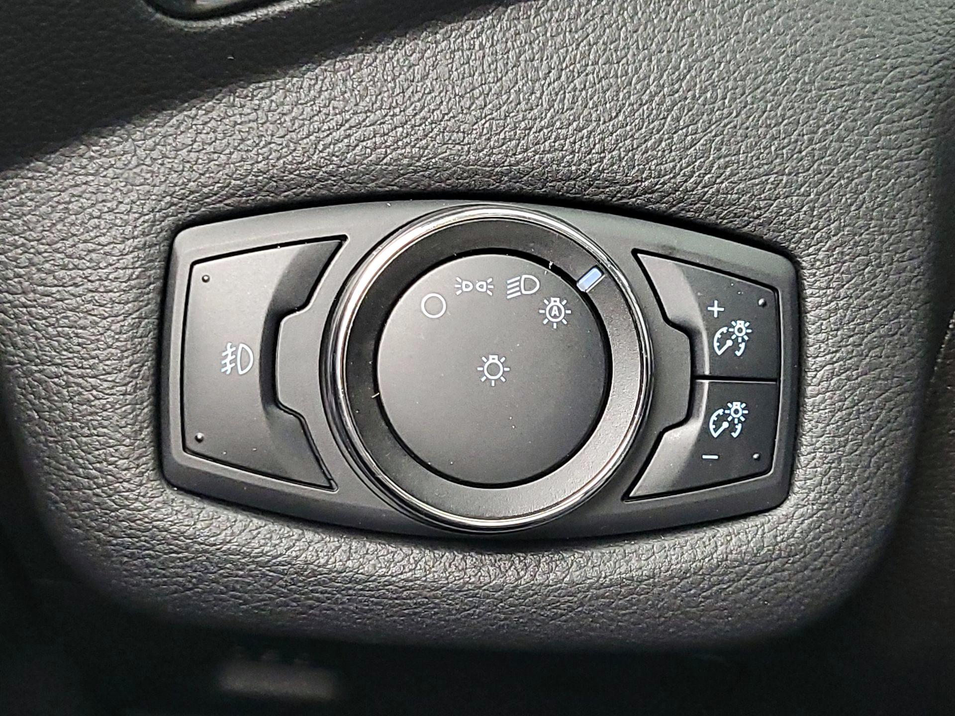 Thumbnail: 2014 Ford Escape - 13
