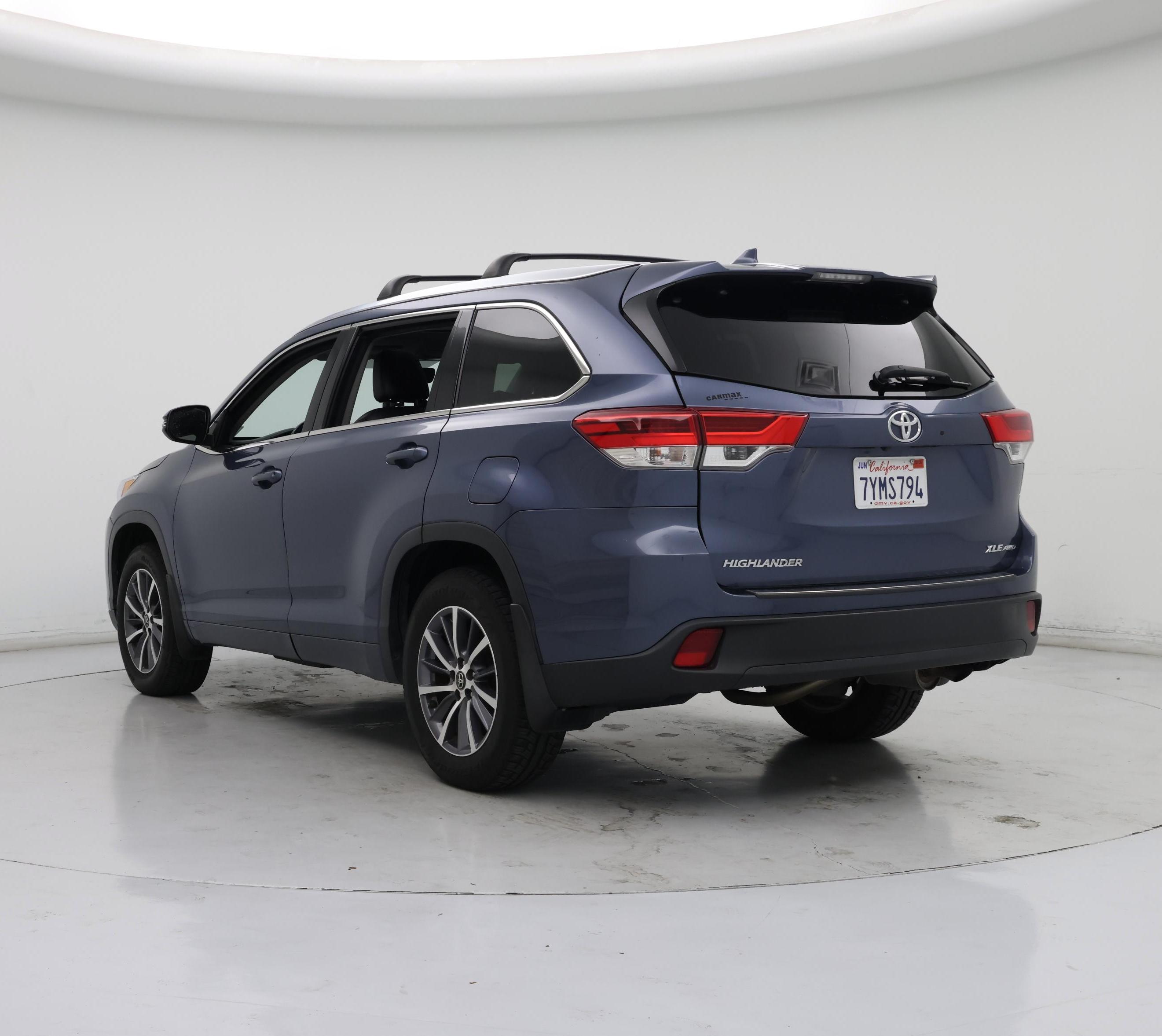 Thumbnail: 2017 Toyota Highlander - 2