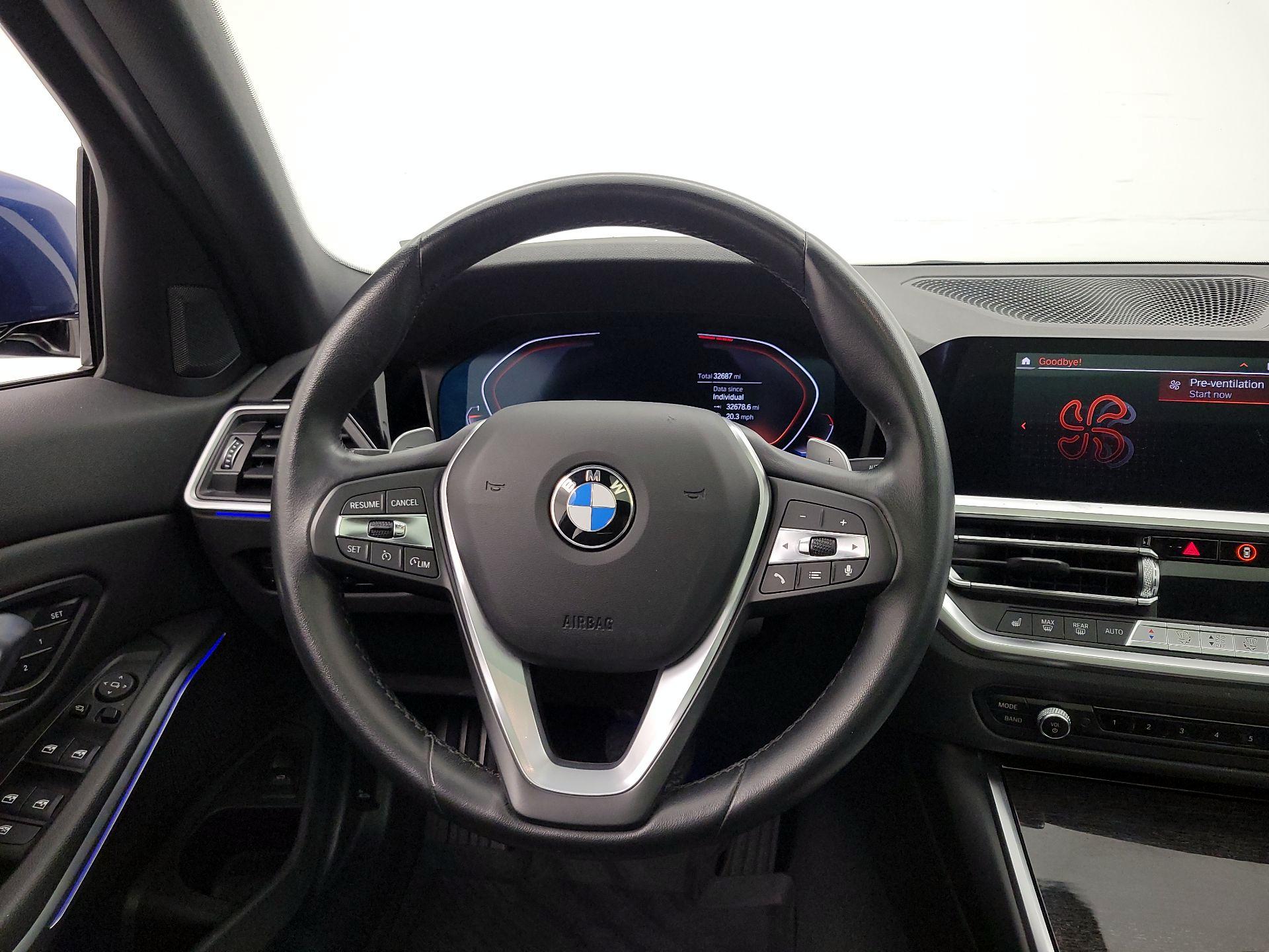 Thumbnail: 2022 BMW 3 Series - 10