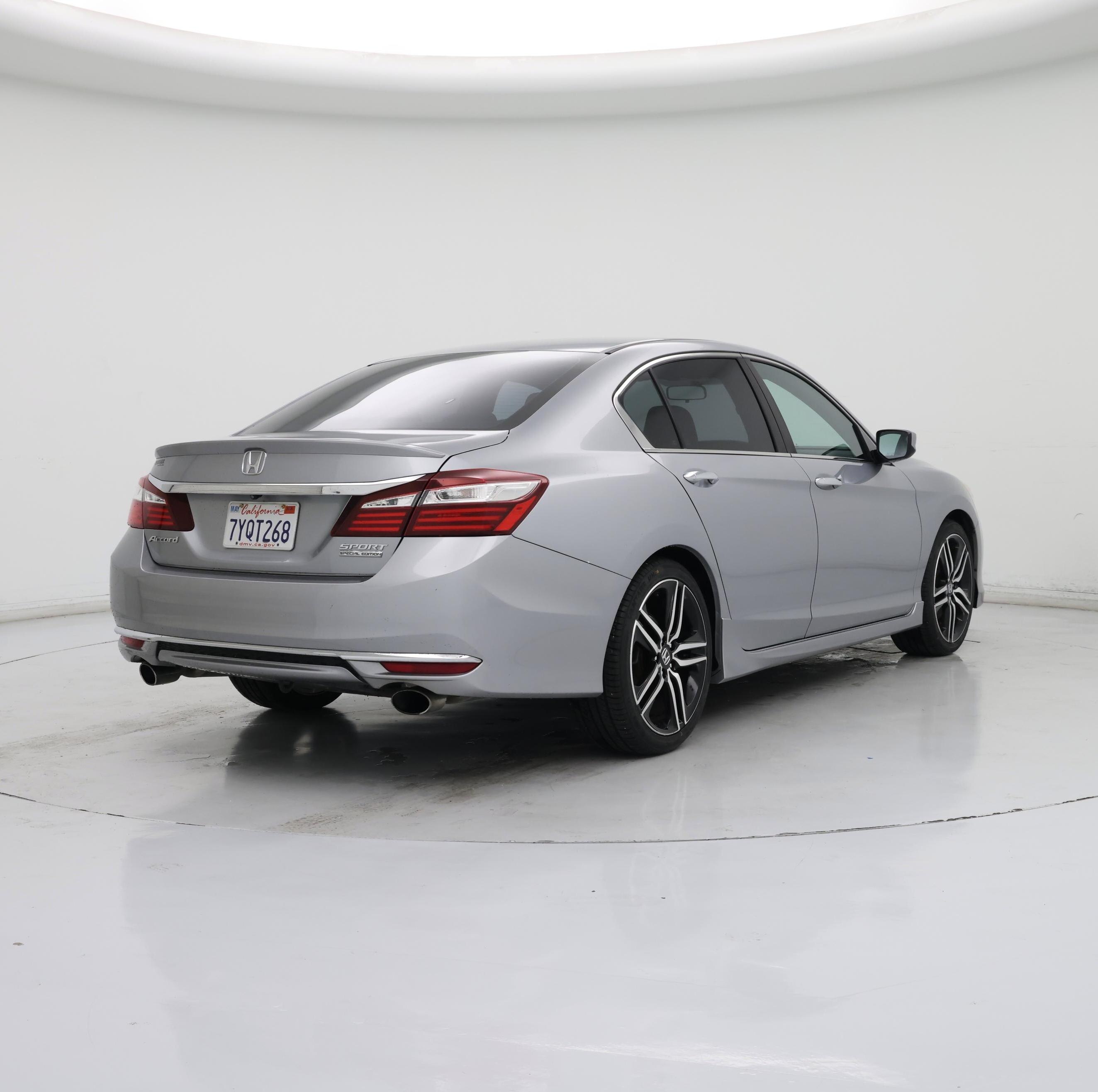 Thumbnail: 2017 Honda Accord - 8