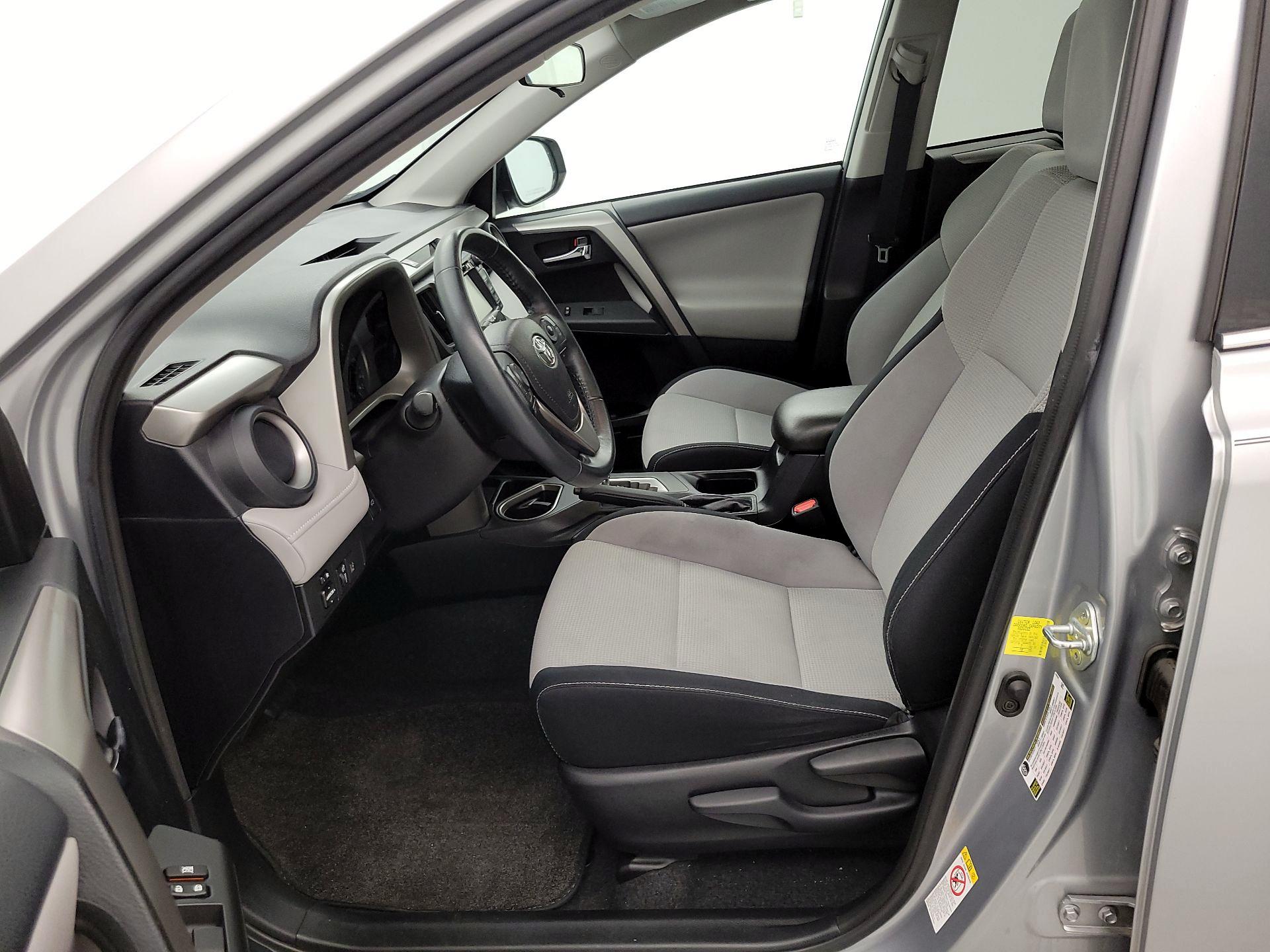 Thumbnail: 2017 Toyota RAV4 - 11