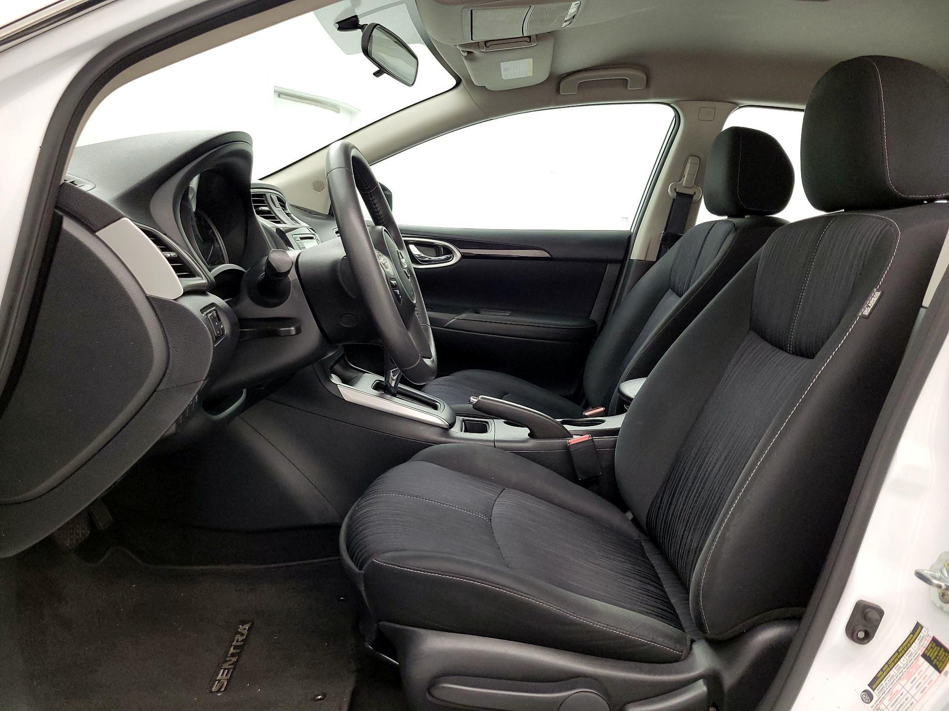Thumbnail: 2017 Nissan Sentra - 11