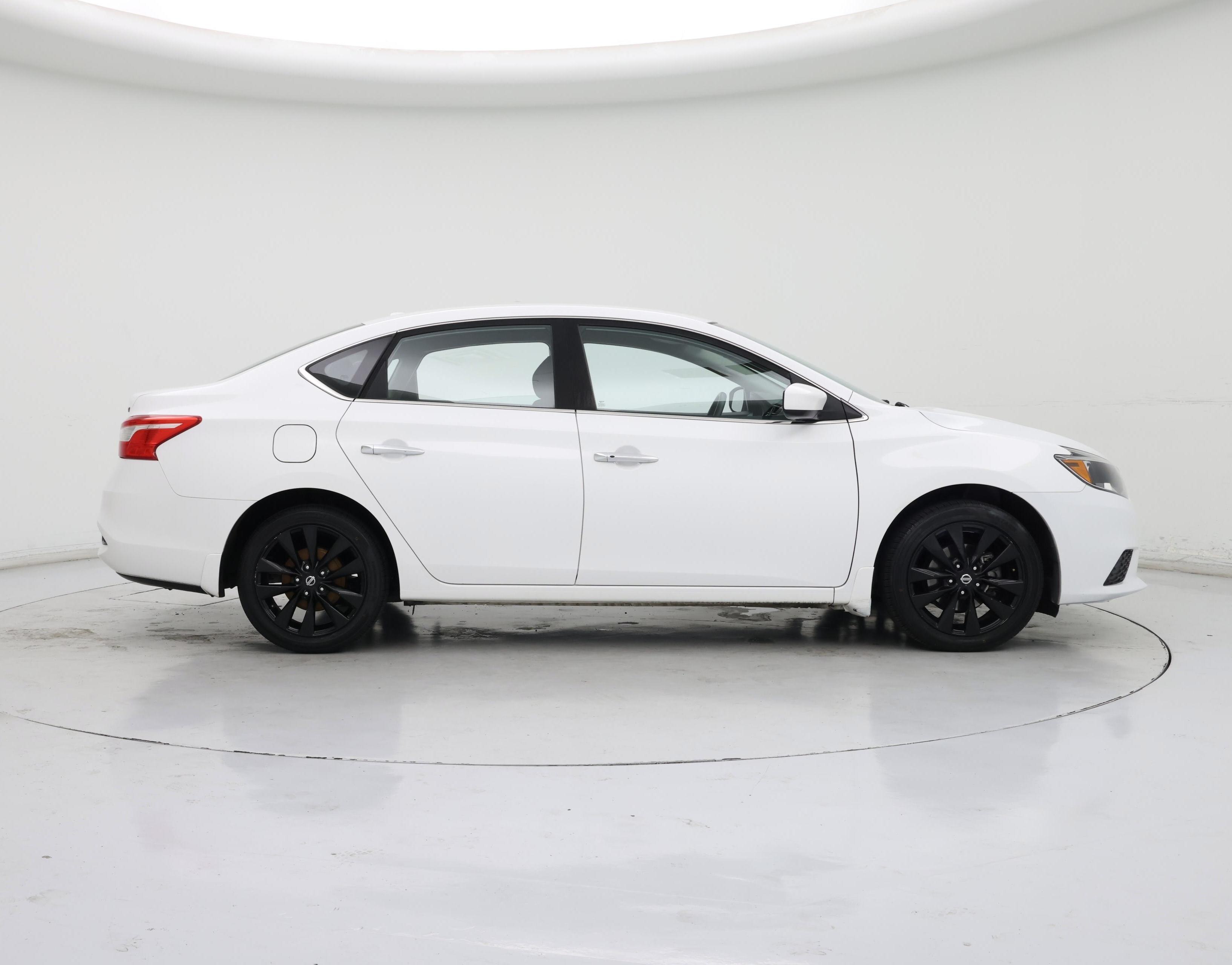 Thumbnail: 2017 Nissan Sentra - 7