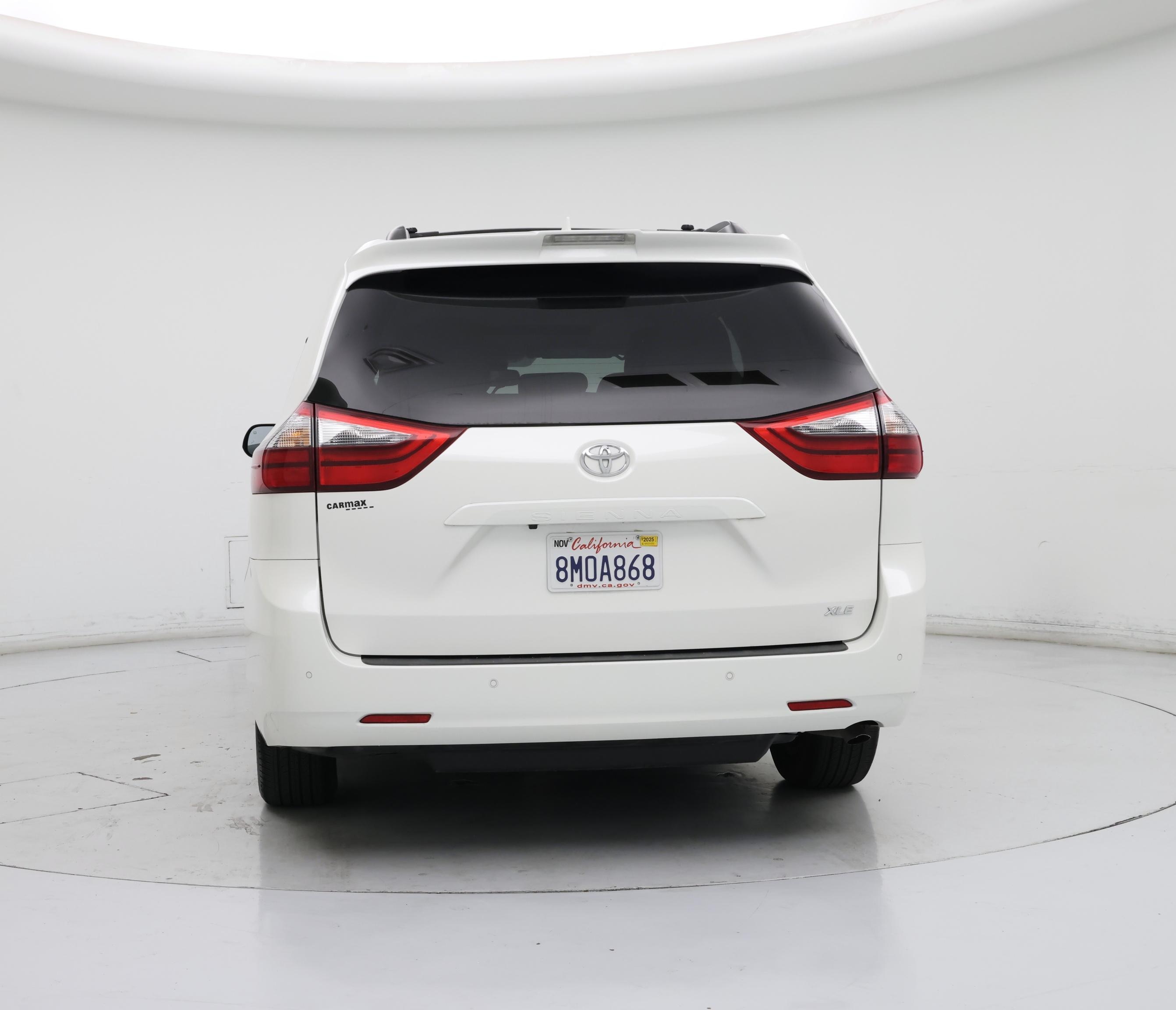 Thumbnail: 2020 Toyota Sienna - 6