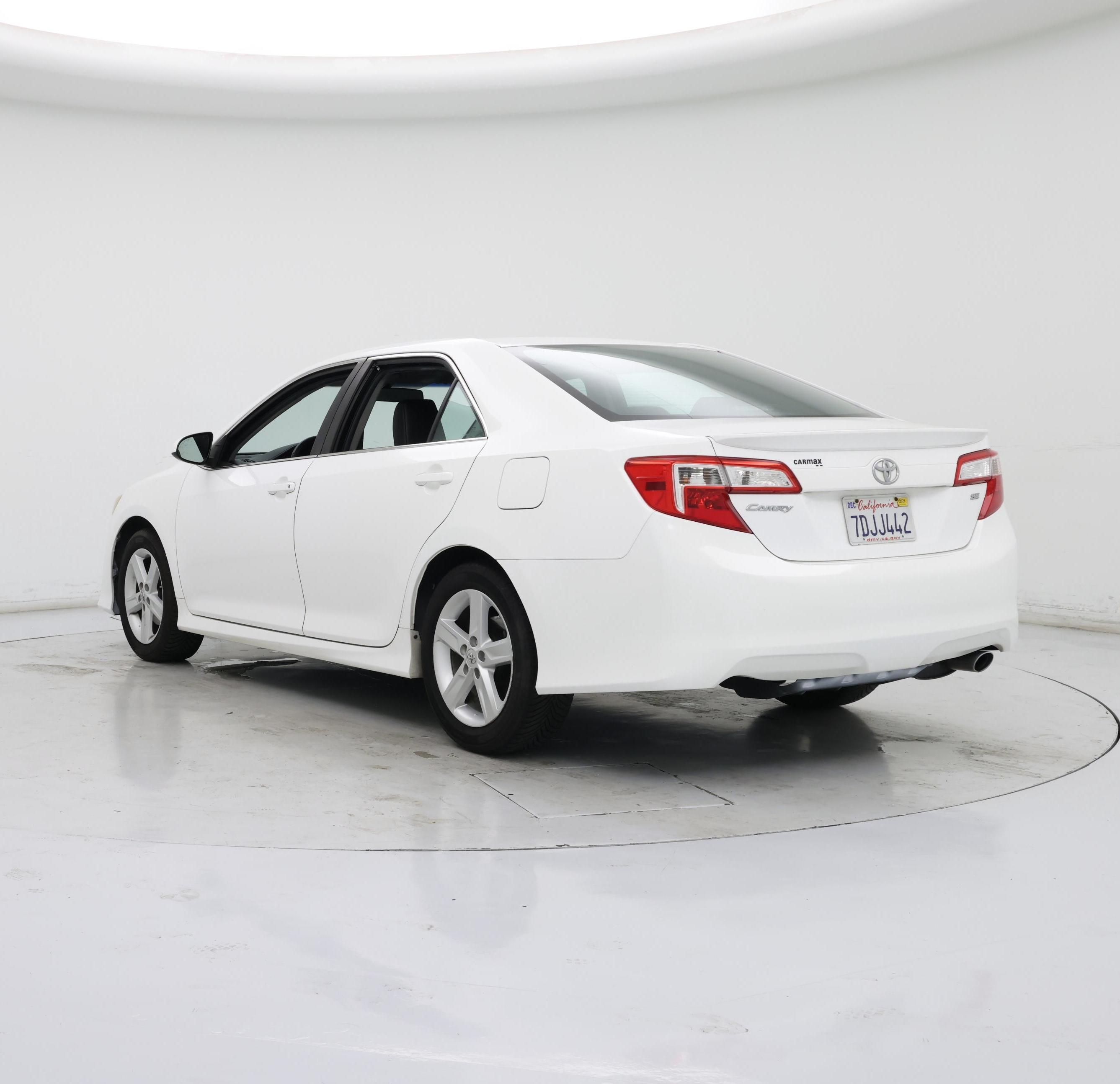 Thumbnail: 2014 Toyota Camry - 2