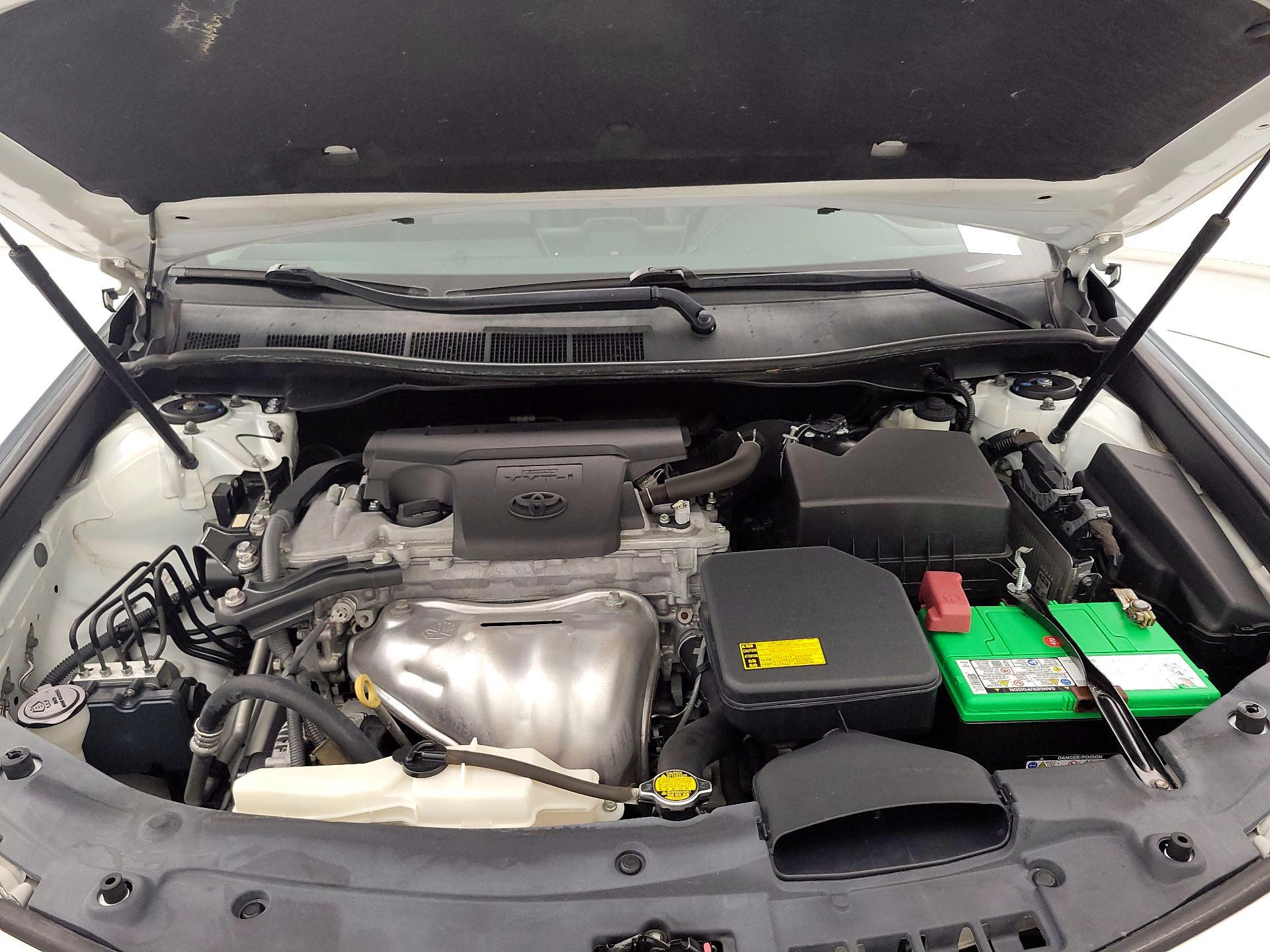 Thumbnail: 2014 Toyota Camry - 20