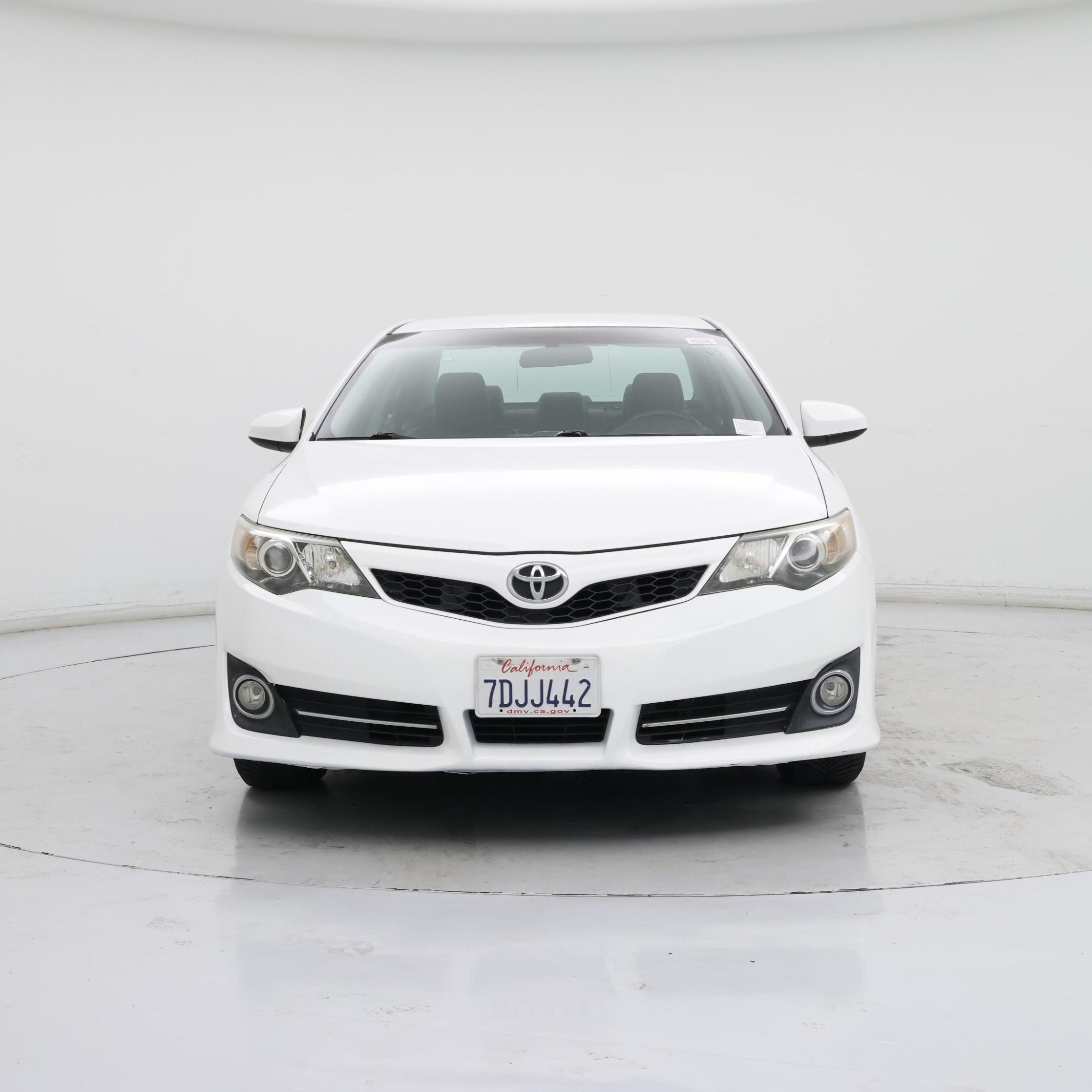 Thumbnail: 2014 Toyota Camry - 5