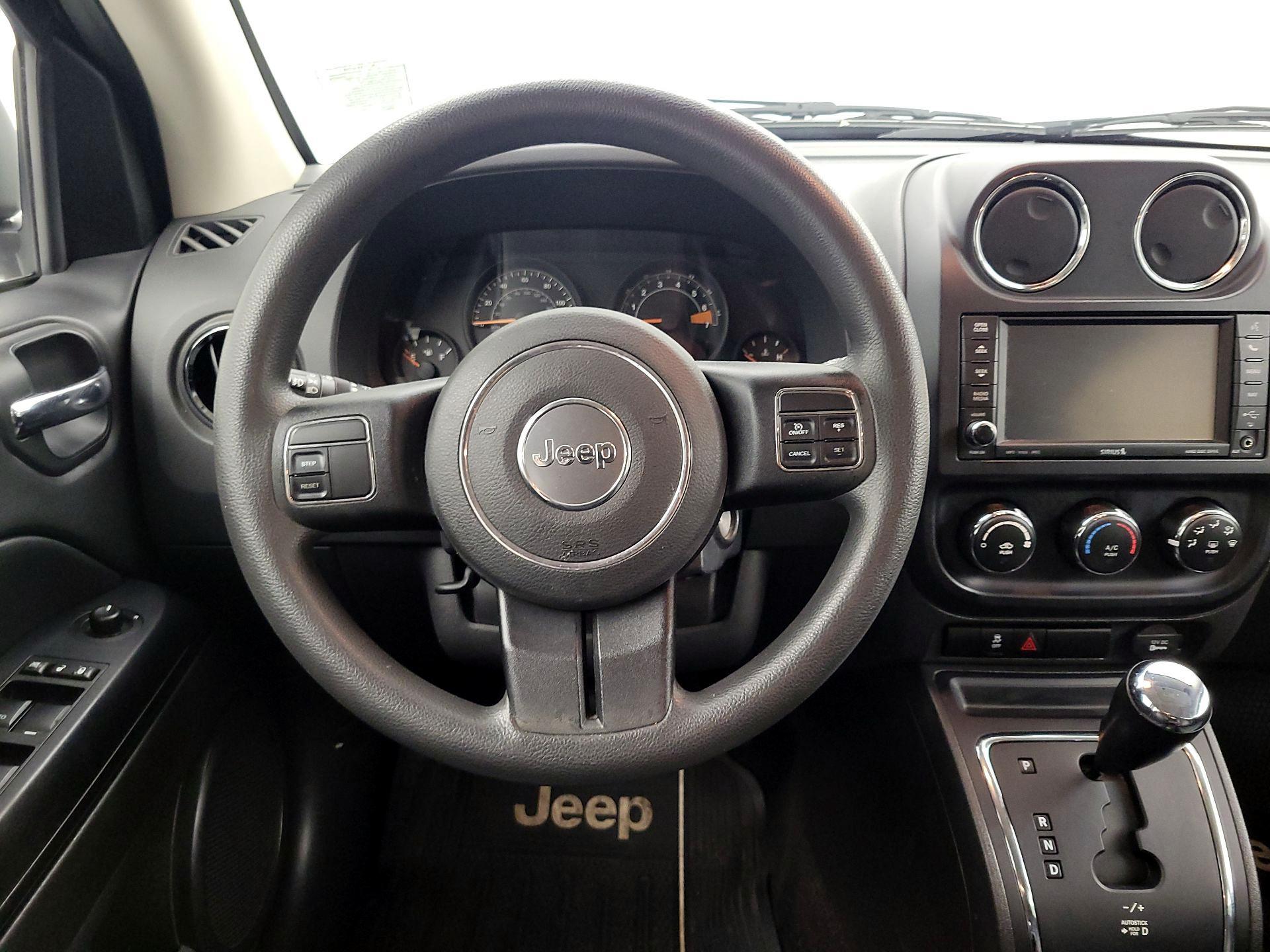 Thumbnail: 2014 Jeep Compass - 10