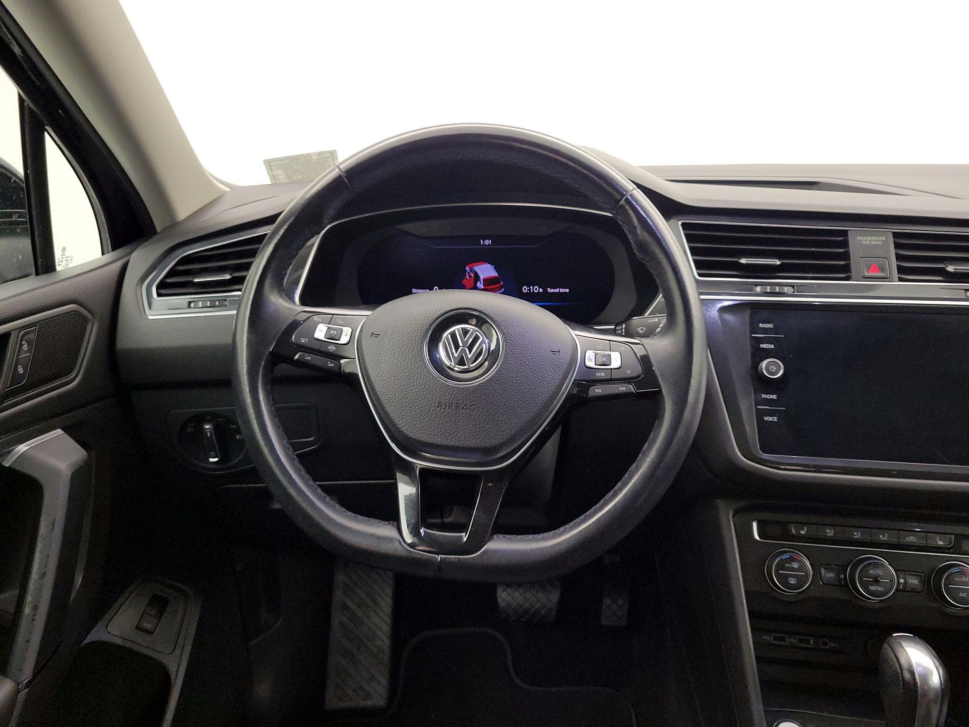 Thumbnail: 2019 Volkswagen Tiguan - 10