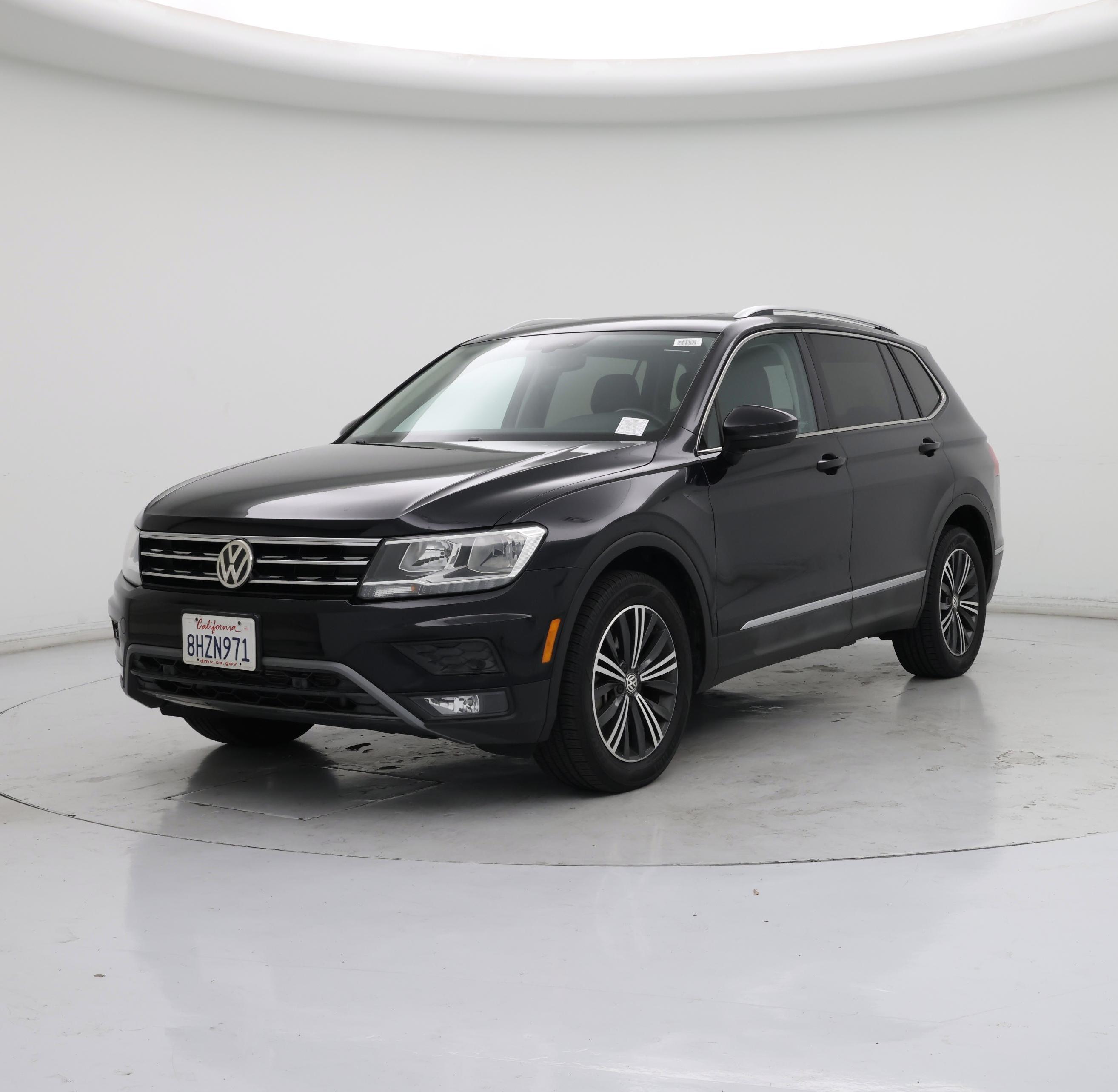 Thumbnail: 2019 Volkswagen Tiguan - 4