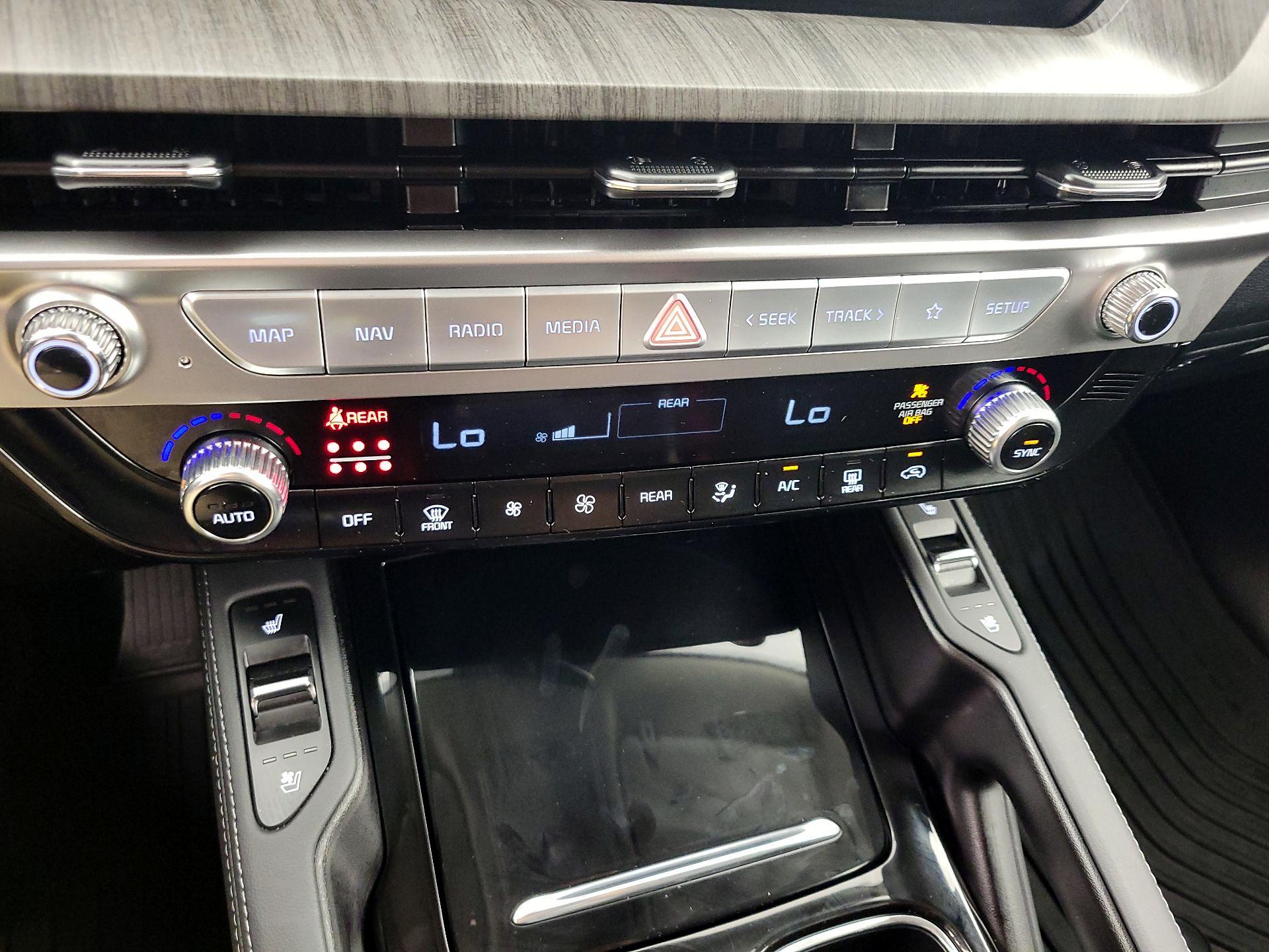 Thumbnail: 2024 Kia Telluride - 17