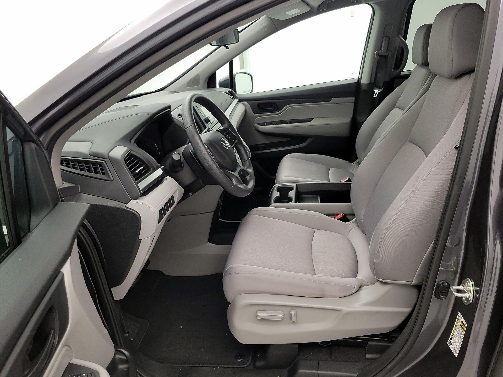 Thumbnail: 2018 Honda Odyssey - 11