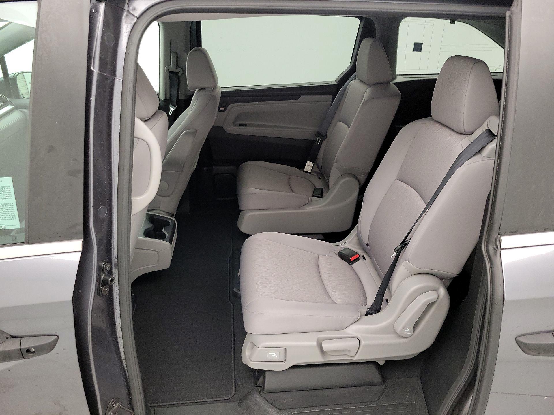 Thumbnail: 2018 Honda Odyssey - 18