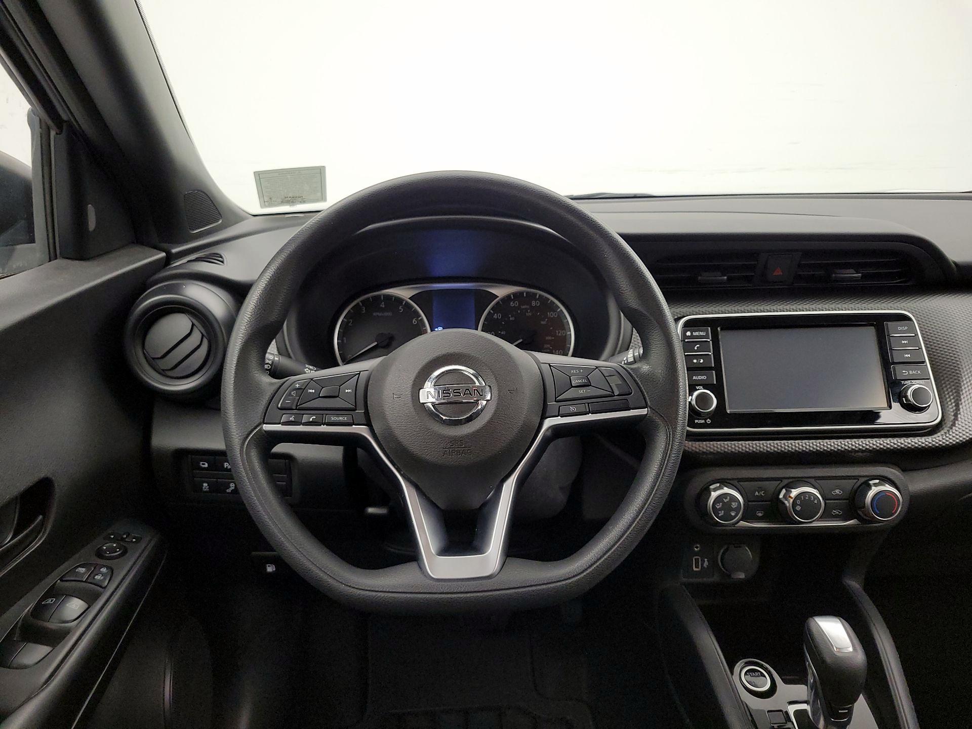 Thumbnail: 2020 Nissan Kicks - 10