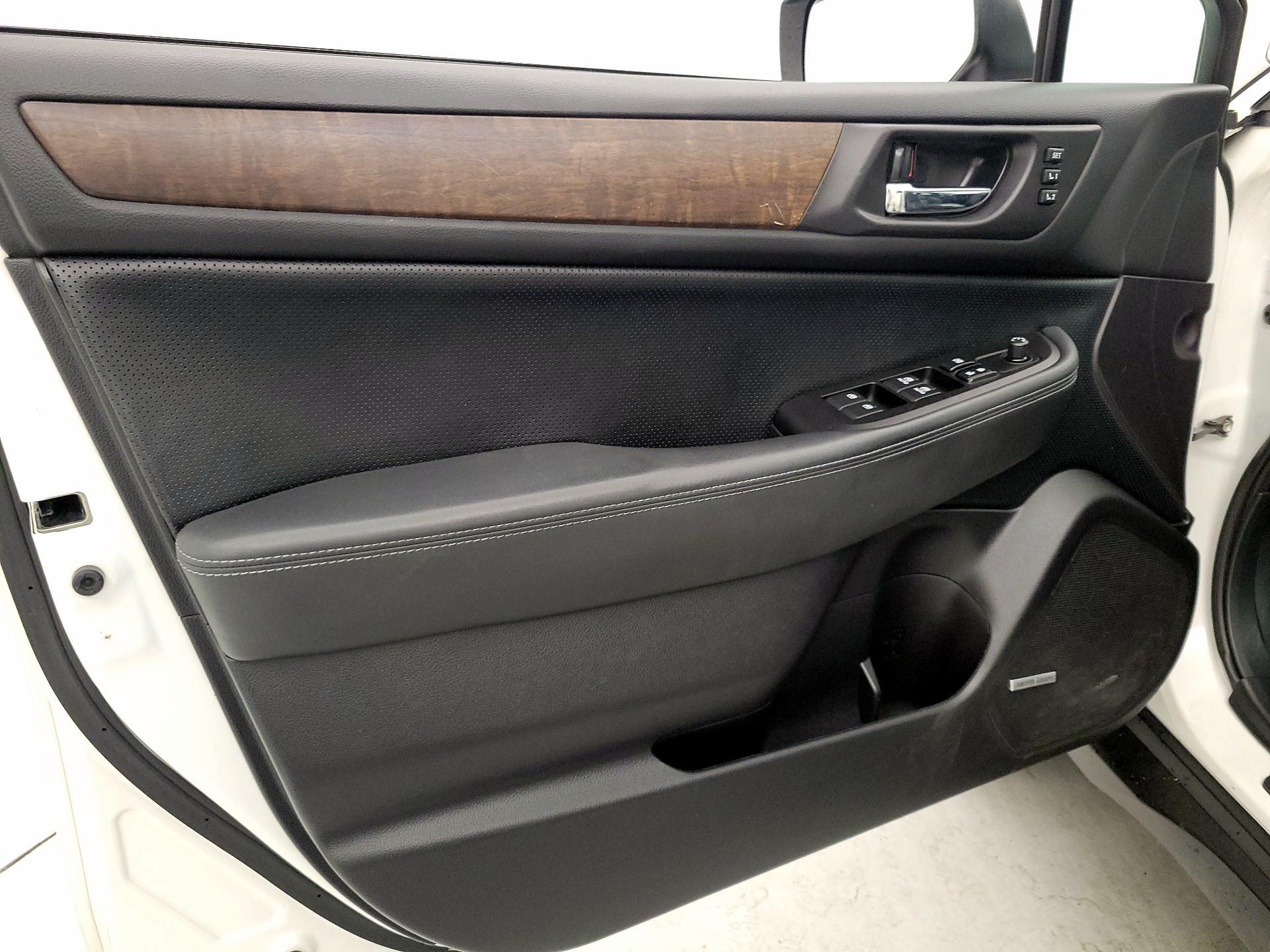 Thumbnail: 2016 Subaru Outback - 12