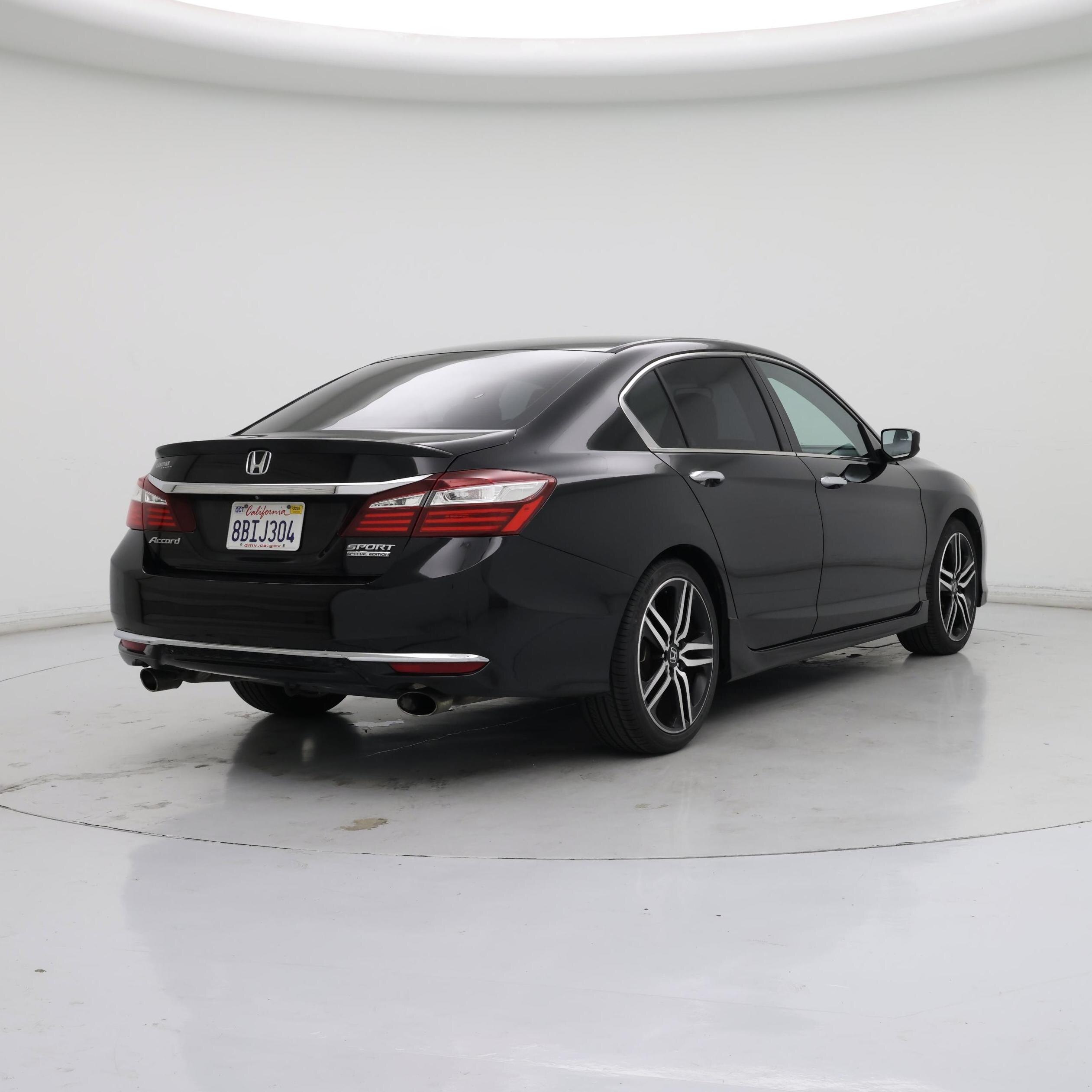 Thumbnail: 2017 Honda Accord - 8