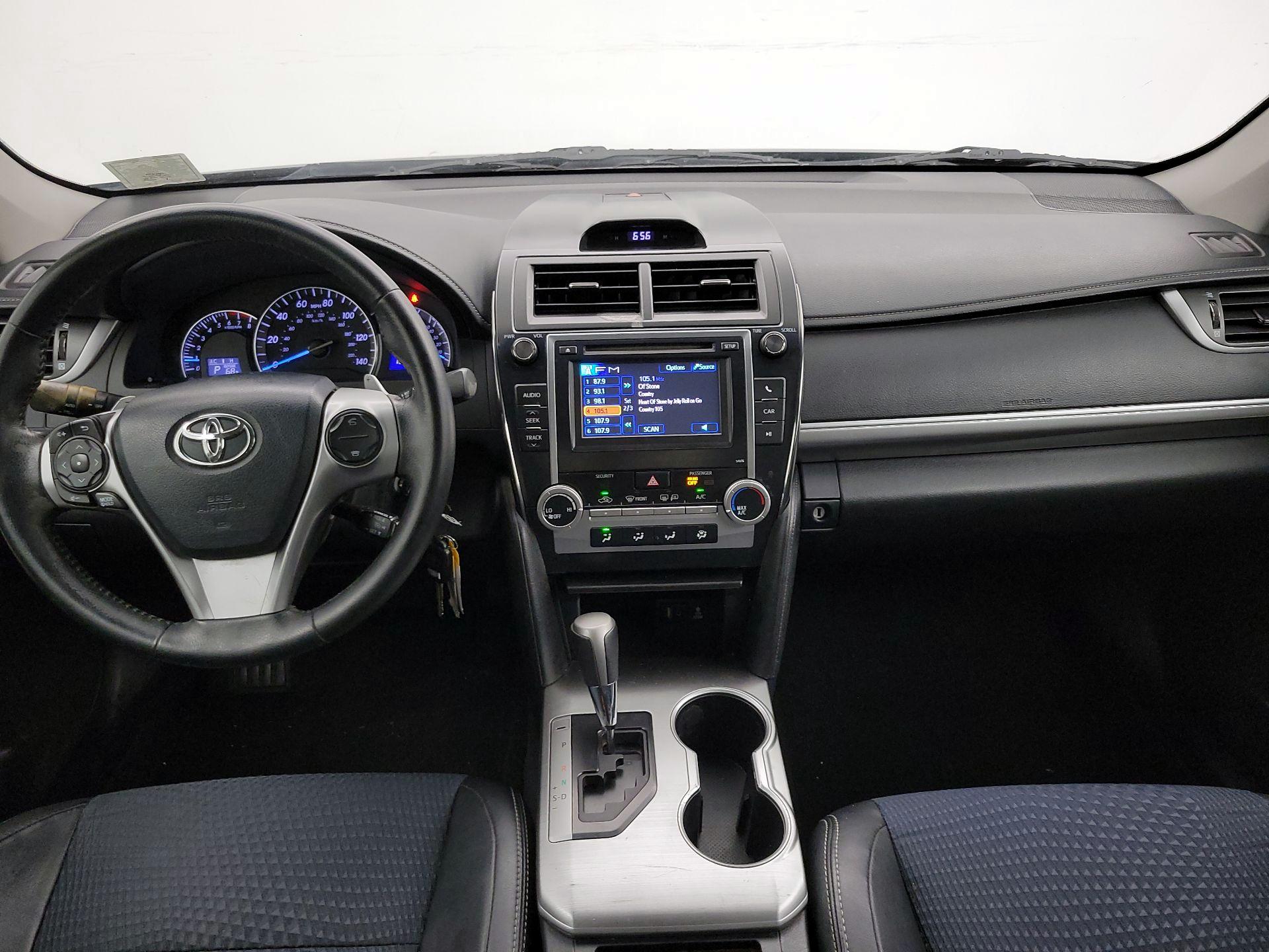 Thumbnail: 2013 Toyota Camry - 9