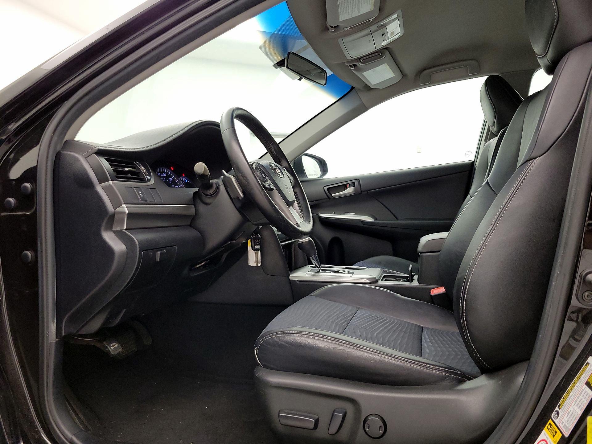 Thumbnail: 2013 Toyota Camry - 11