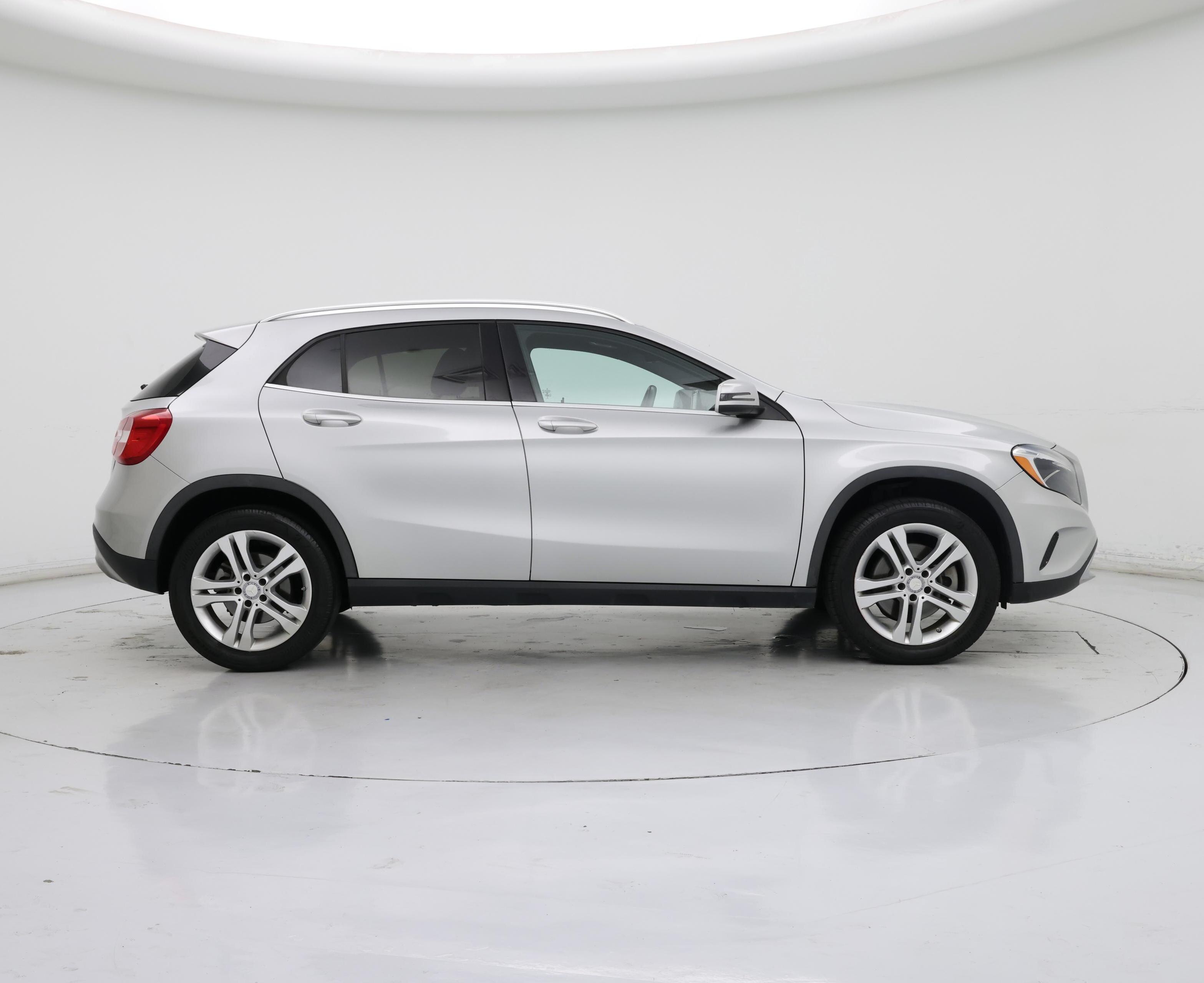 Thumbnail: 2017 Mercedes-Benz GLA - 7