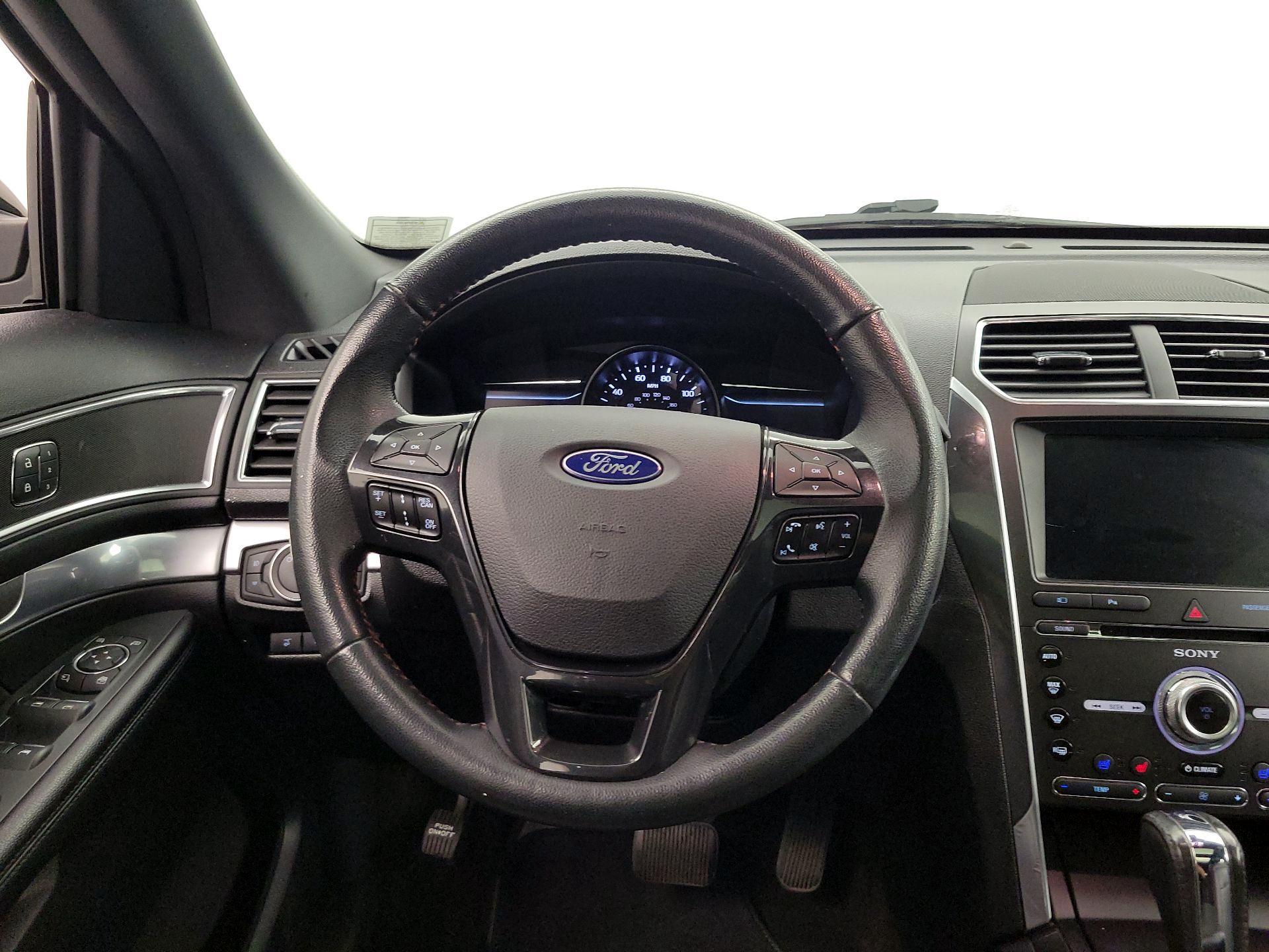 Thumbnail: 2018 Ford Explorer - 10