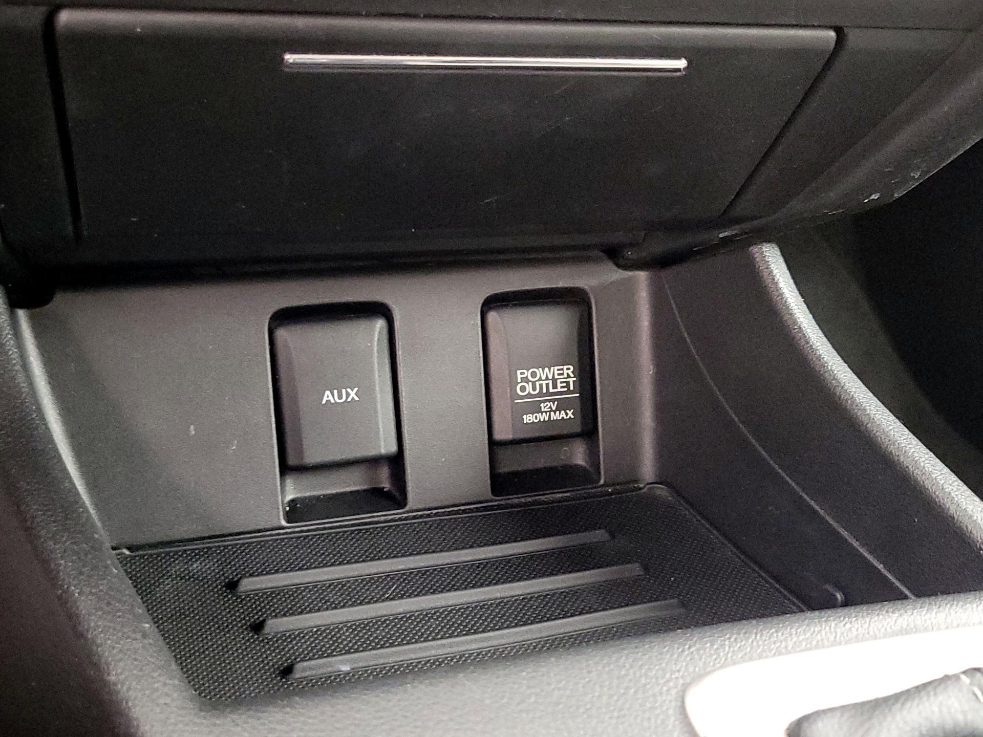 Thumbnail: 2015 Honda Civic - 18