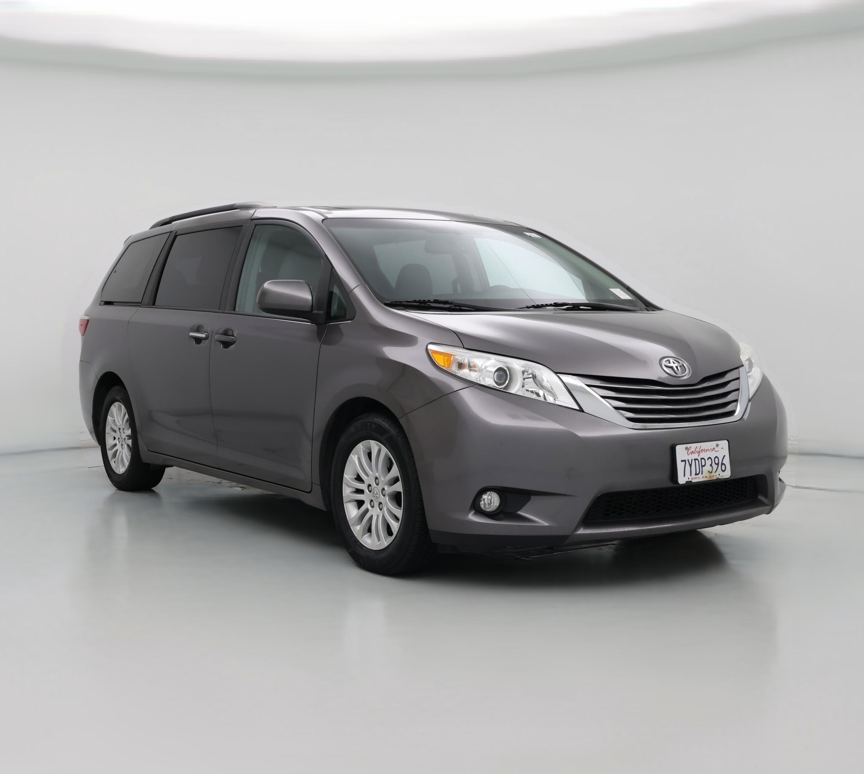 Thumbnail: 2017 Toyota Sienna - 1