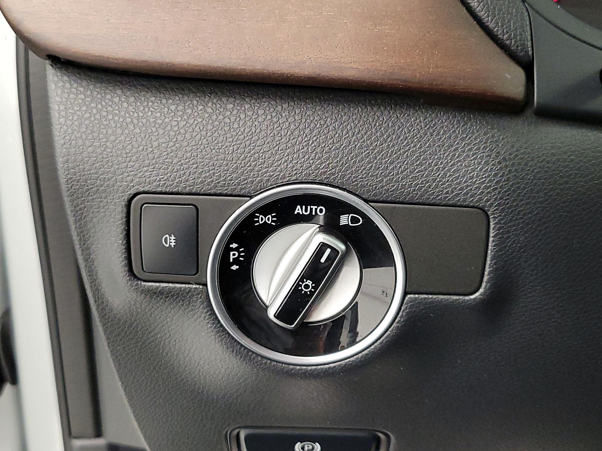 Thumbnail: 2015 Mercedes-Benz B-Class - 13