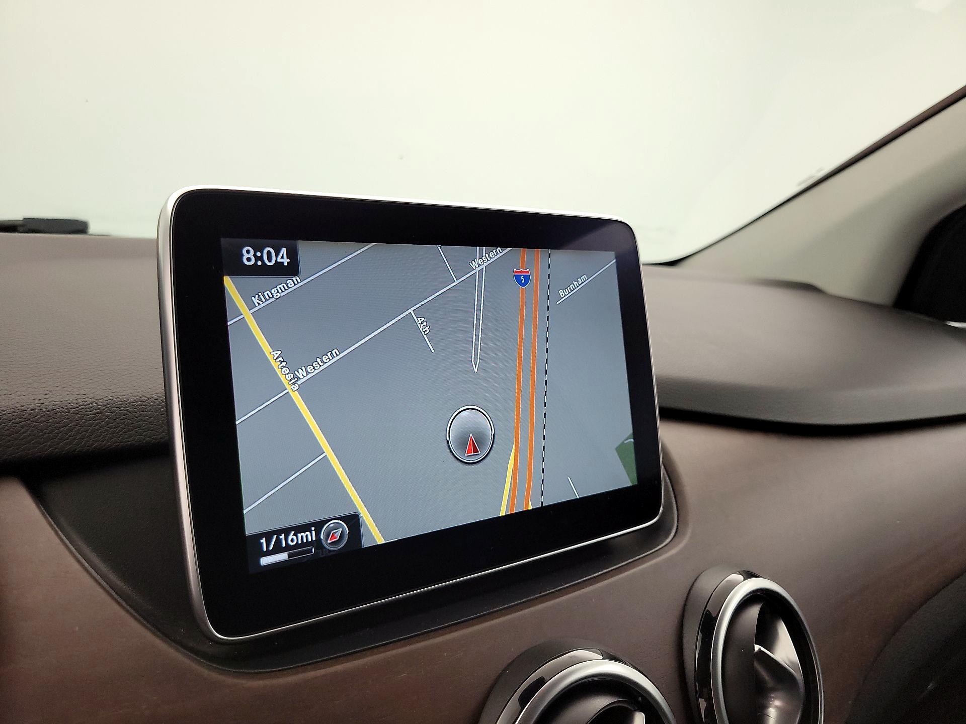 Thumbnail: 2015 Mercedes-Benz B-Class - 14