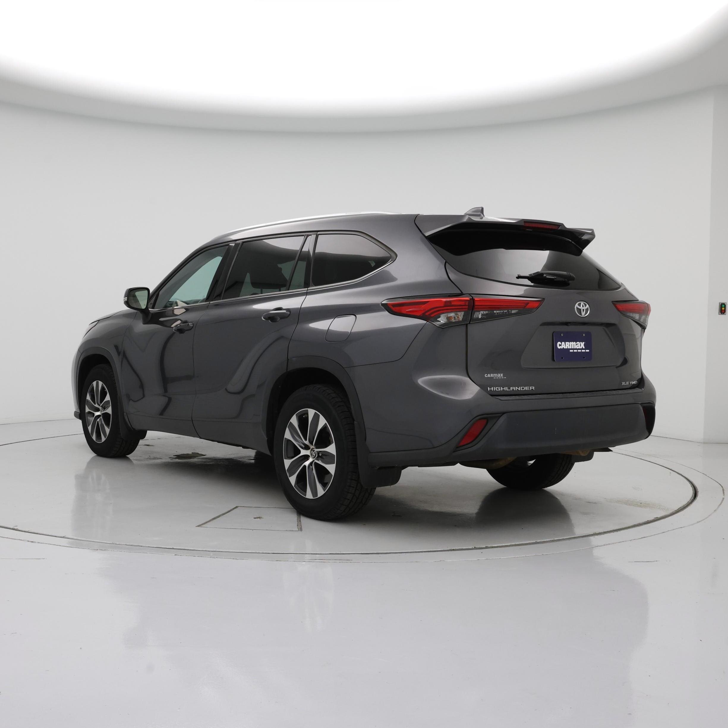 Thumbnail: 2021 Toyota Highlander - 2