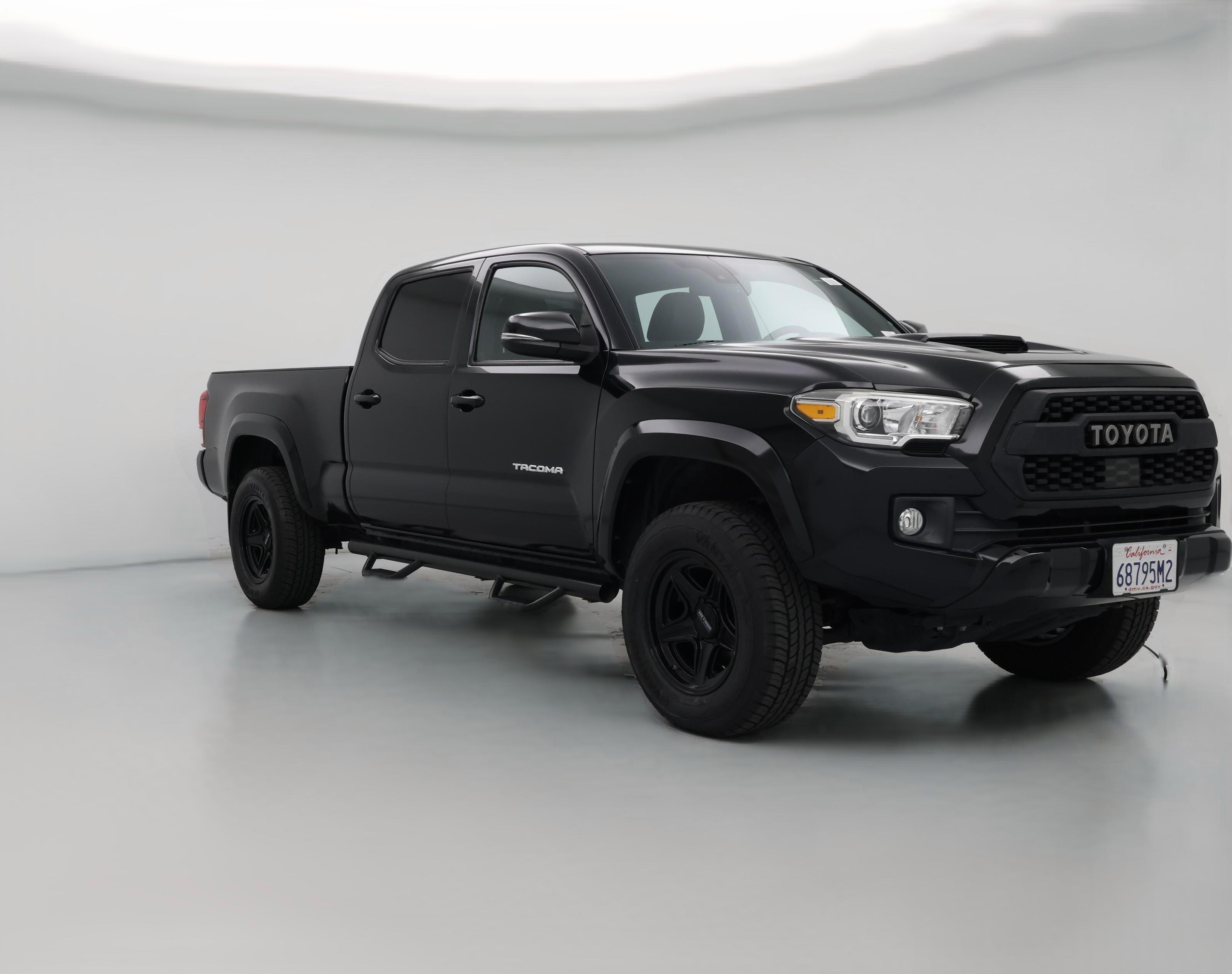 Thumbnail: 2018 Toyota Tacoma - 1