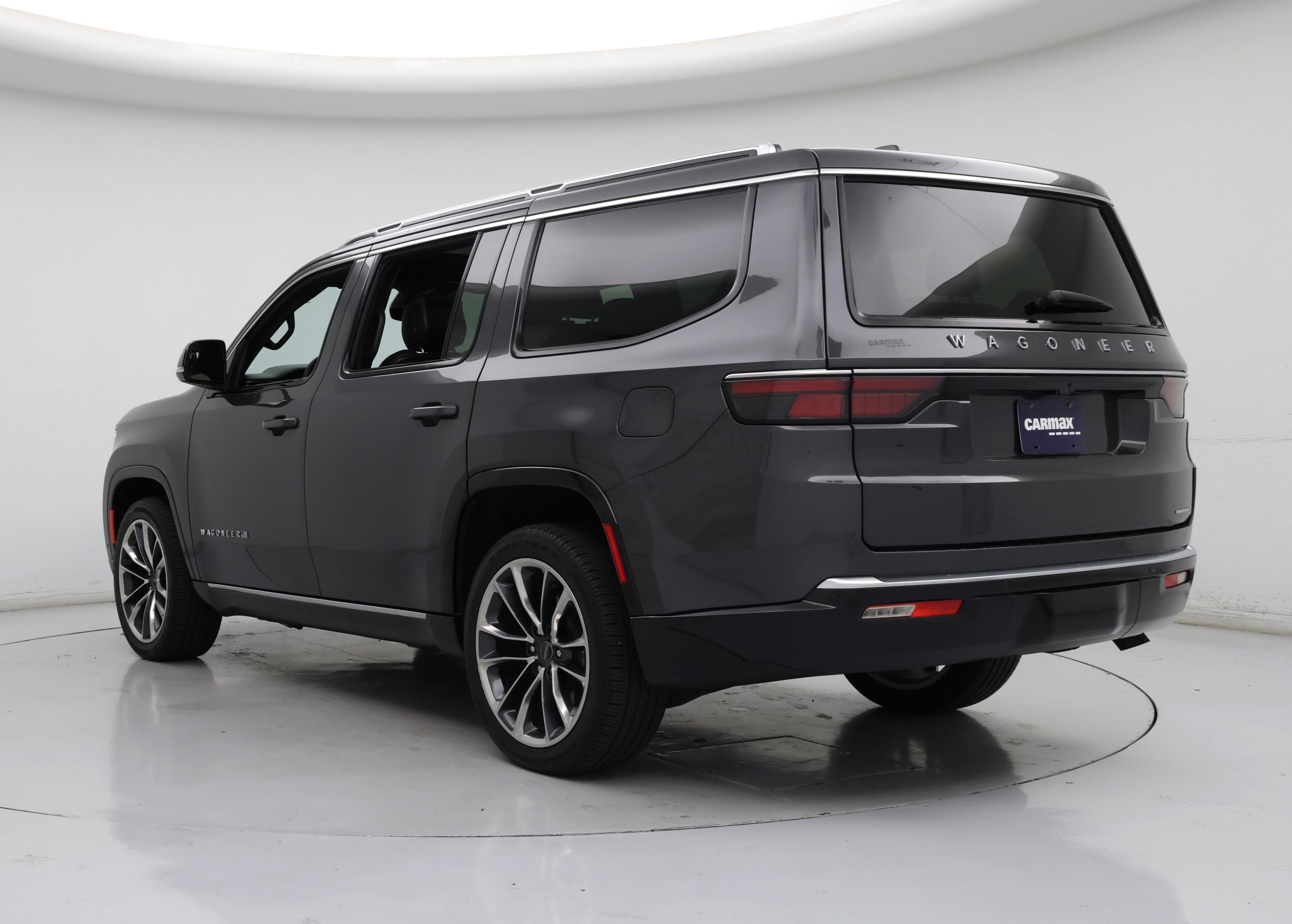 Thumbnail: 2022 Jeep Wagoneer - 2
