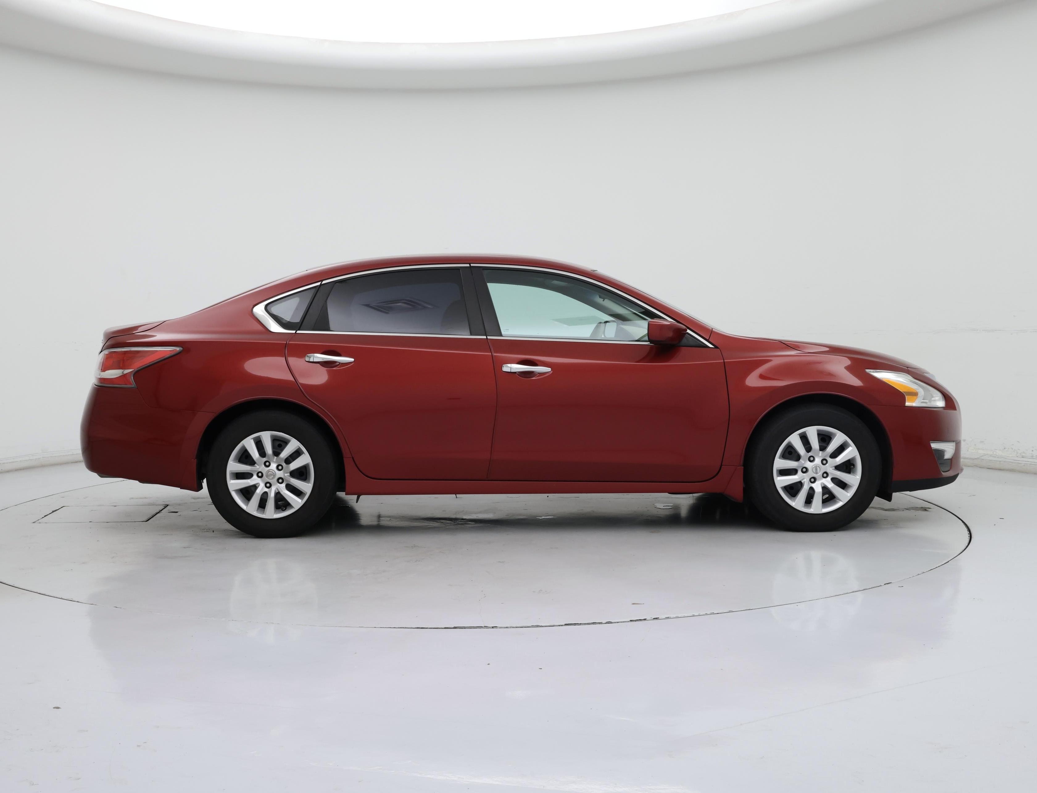 Thumbnail: 2015 Nissan Altima - 7