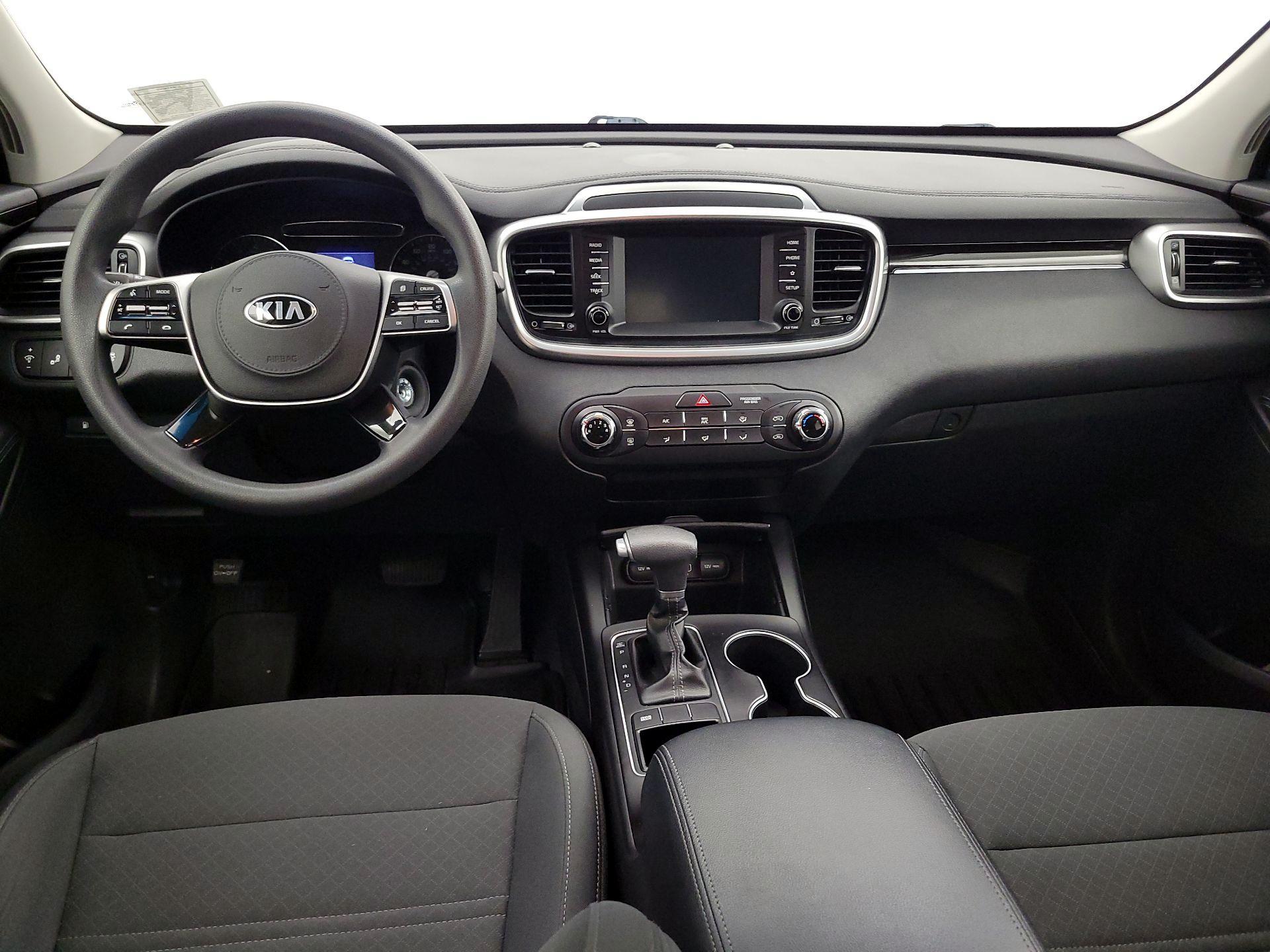 Thumbnail: 2020 Kia Sorento - 9