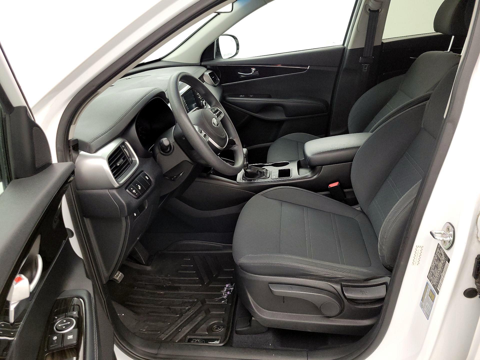 Thumbnail: 2020 Kia Sorento - 11