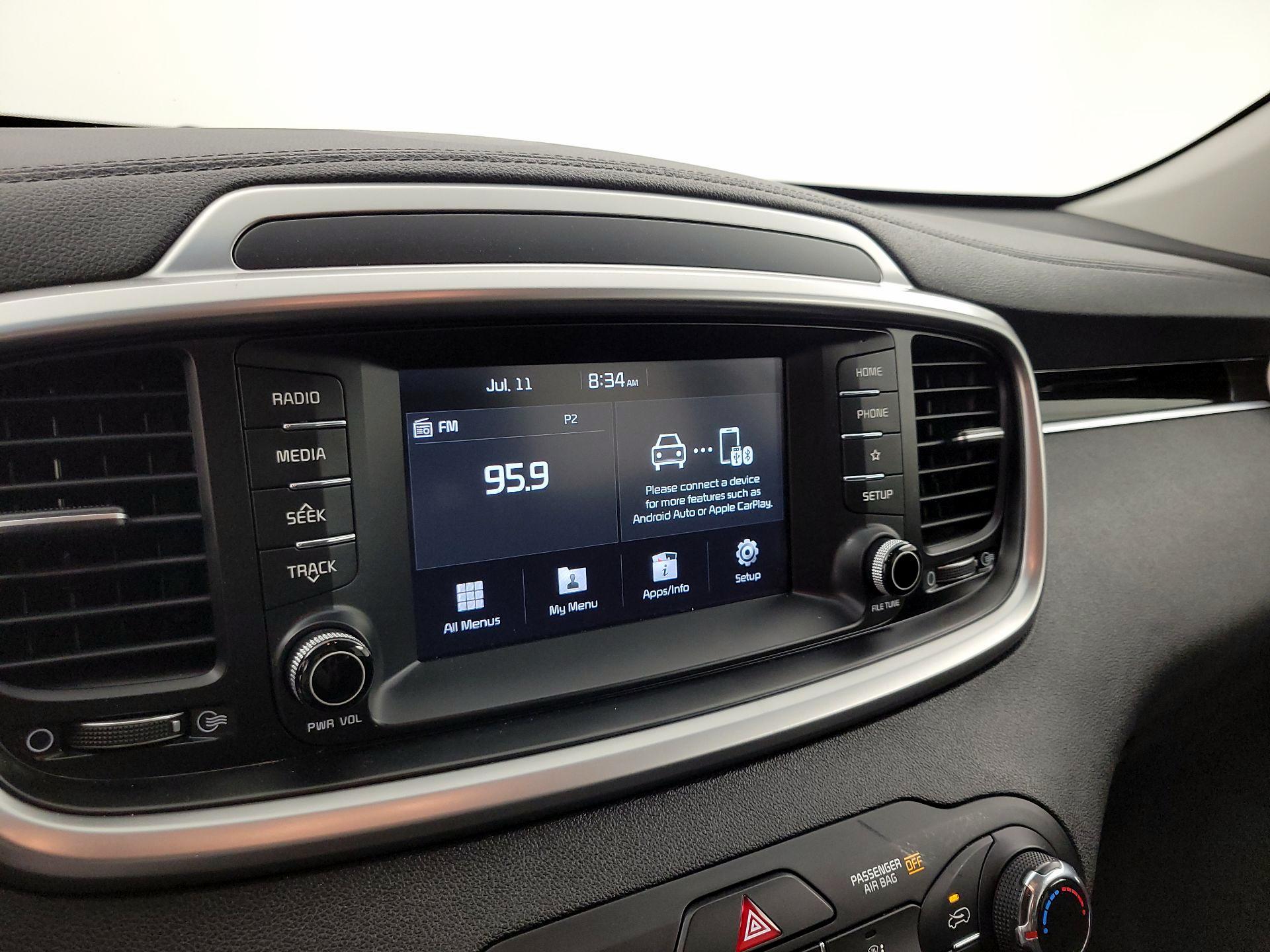 Thumbnail: 2020 Kia Sorento - 15