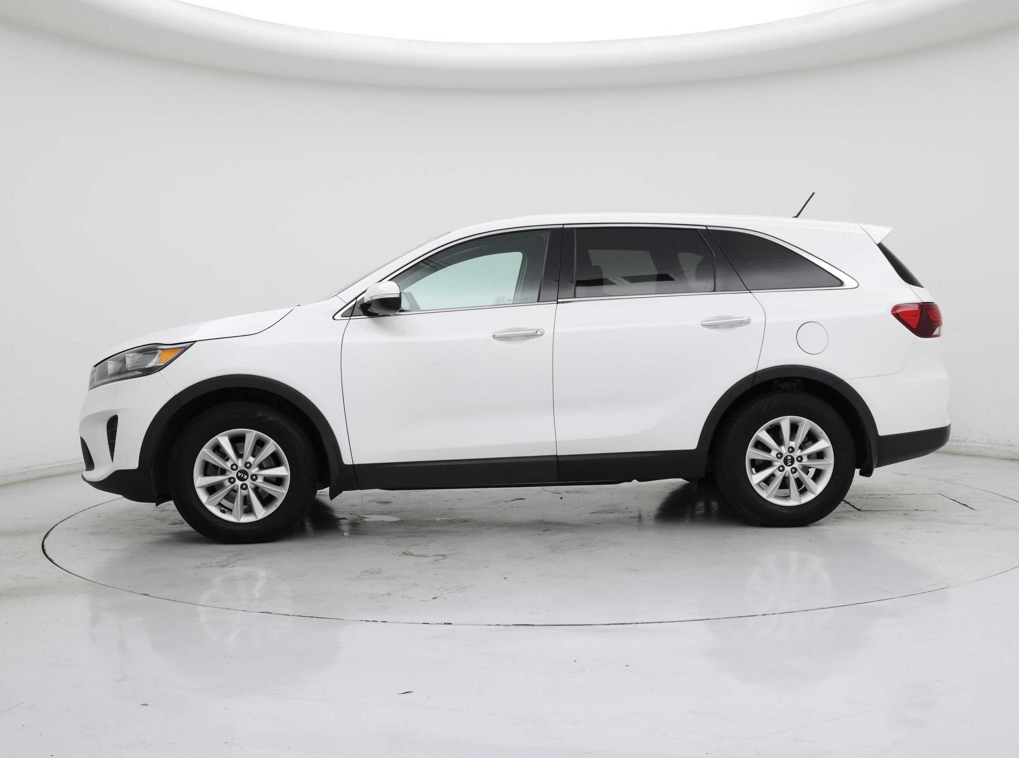 Thumbnail: 2020 Kia Sorento - 3