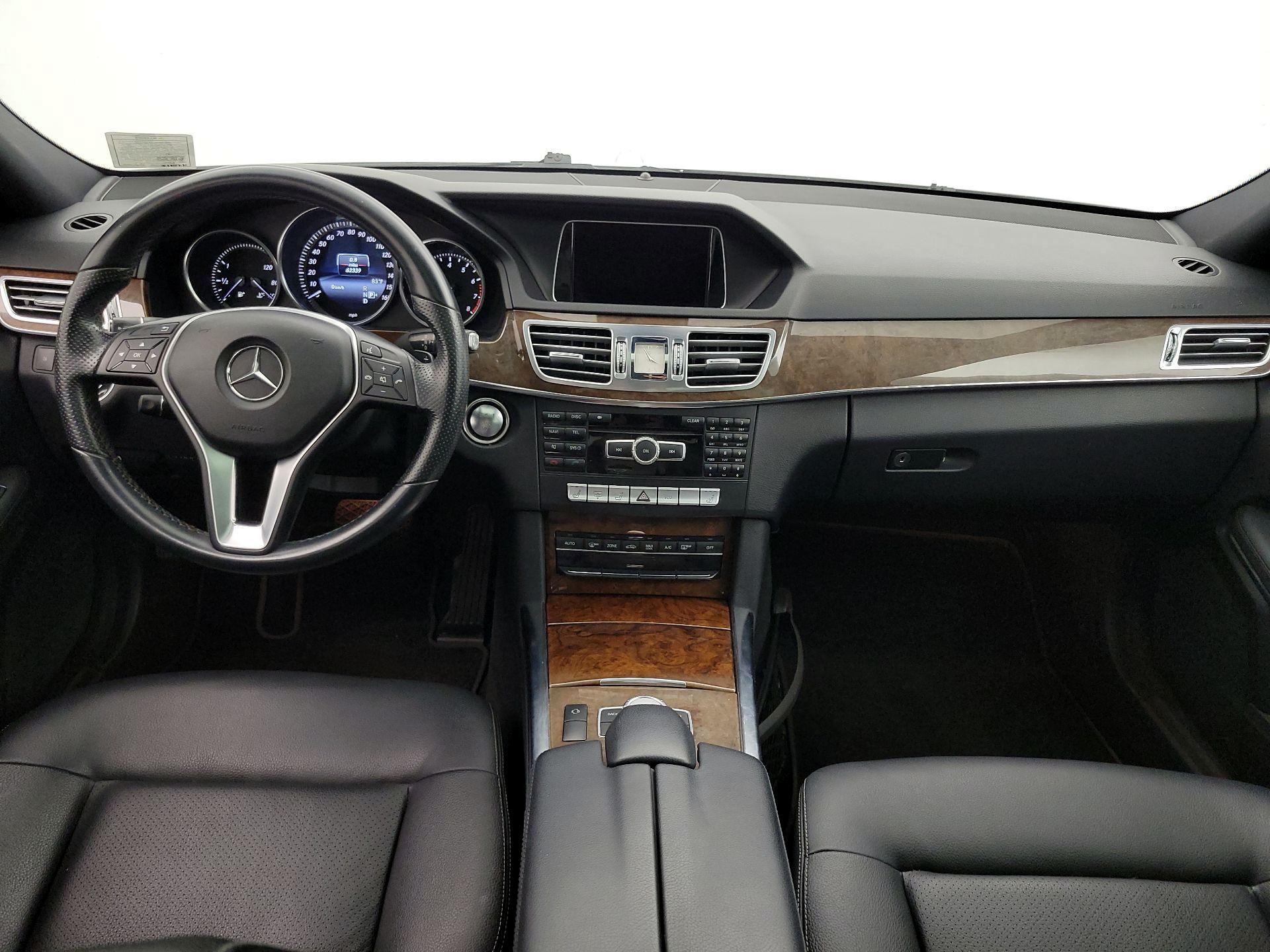 Thumbnail: 2014 Mercedes-Benz E-Class - 9
