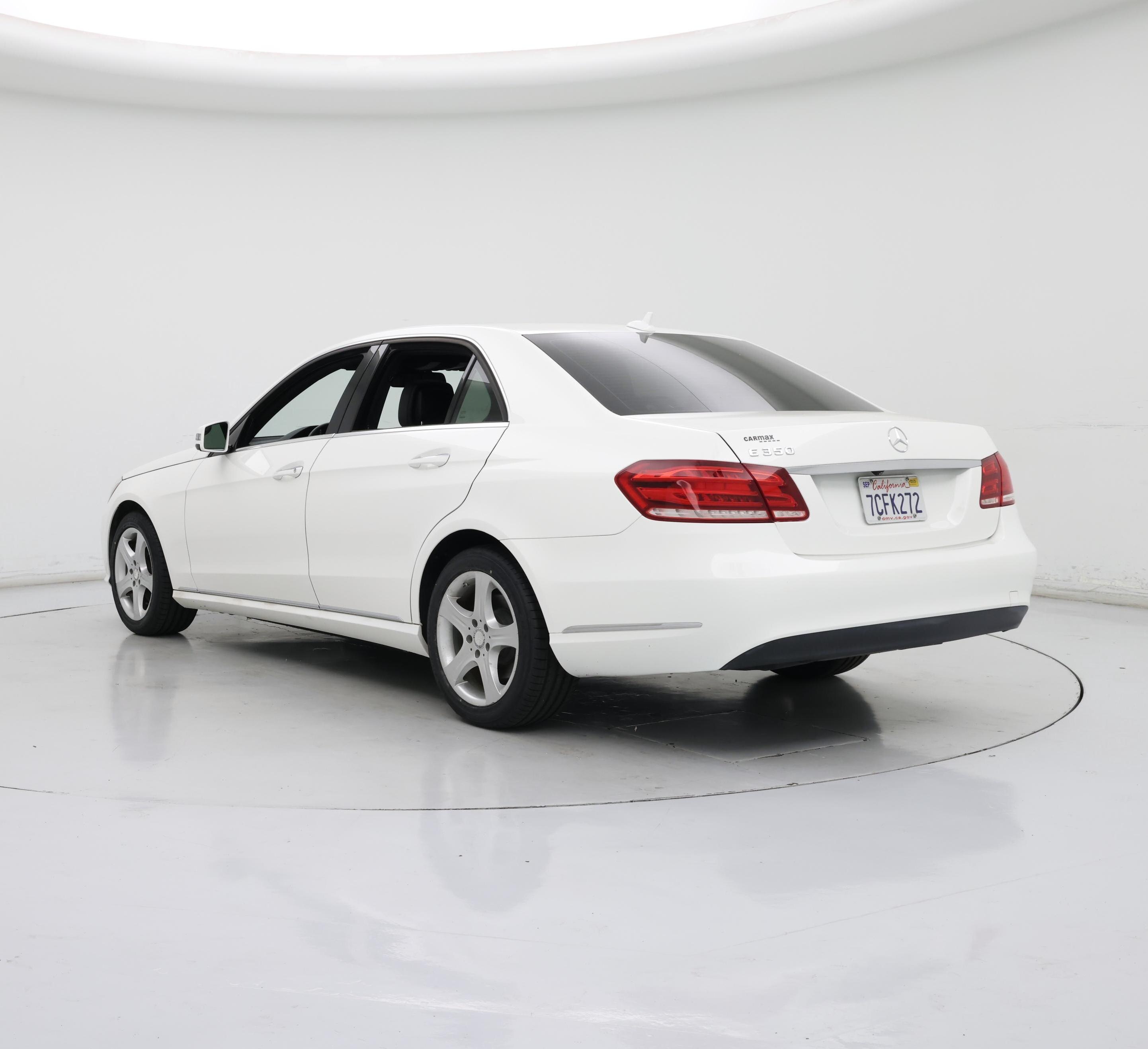 Thumbnail: 2014 Mercedes-Benz E-Class - 2