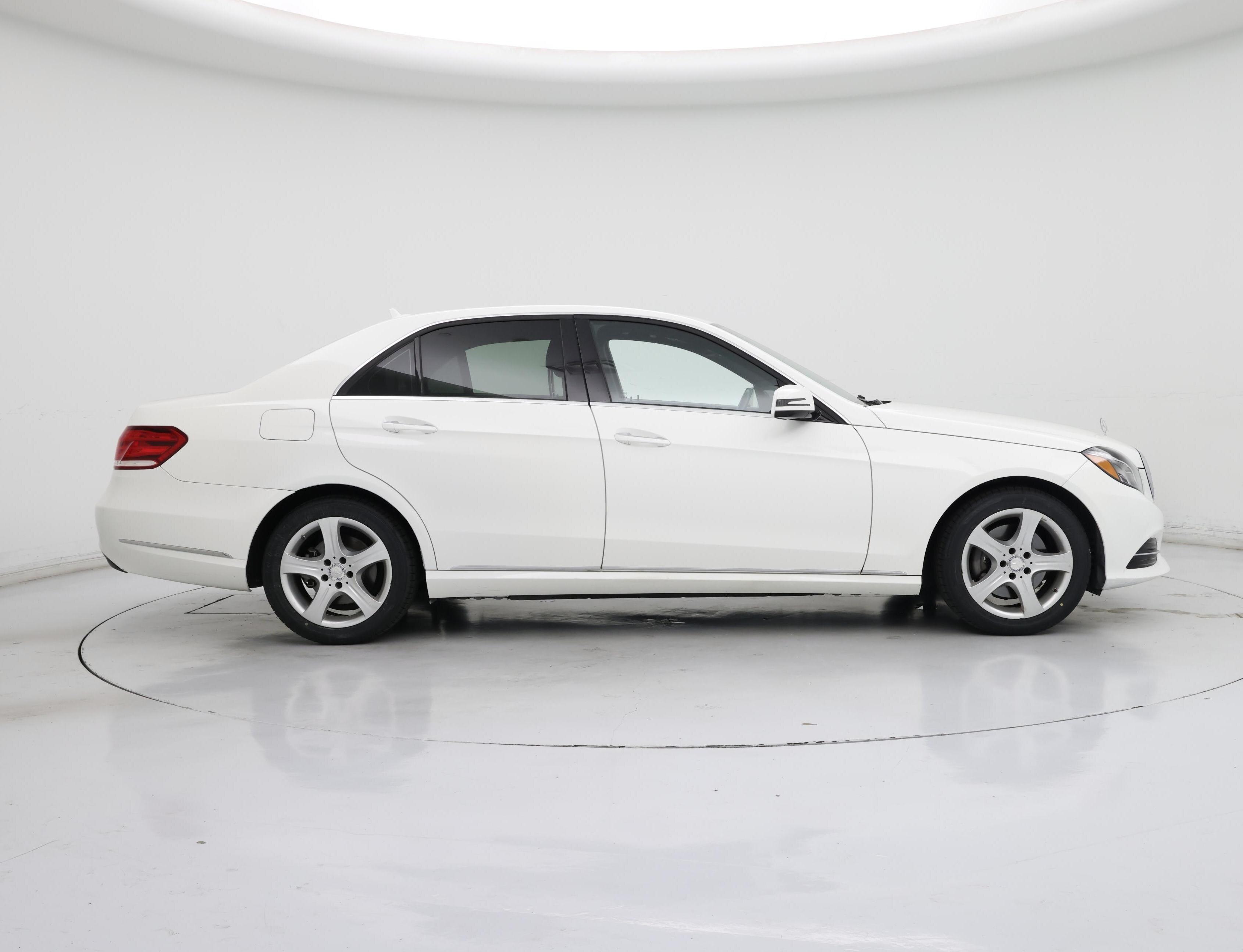 Thumbnail: 2014 Mercedes-Benz E-Class - 7