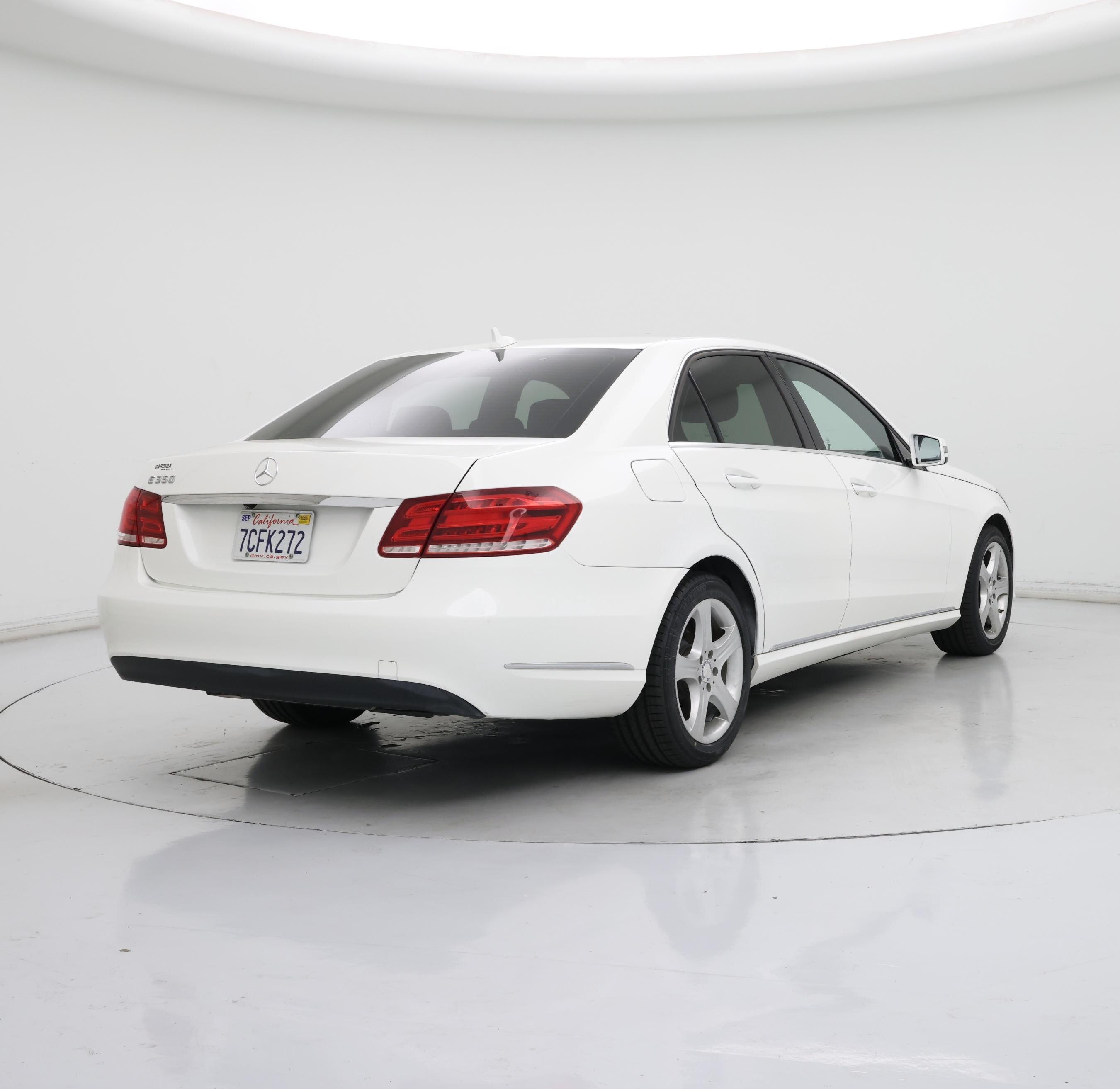 Thumbnail: 2014 Mercedes-Benz E-Class - 8