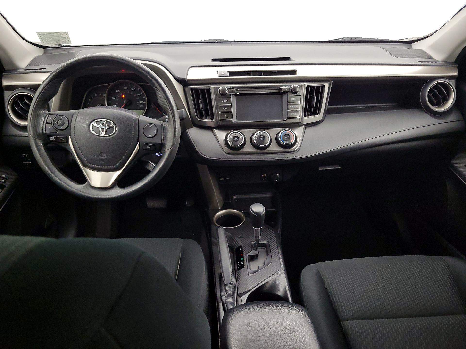 Thumbnail: 2015 Toyota RAV4 - 9